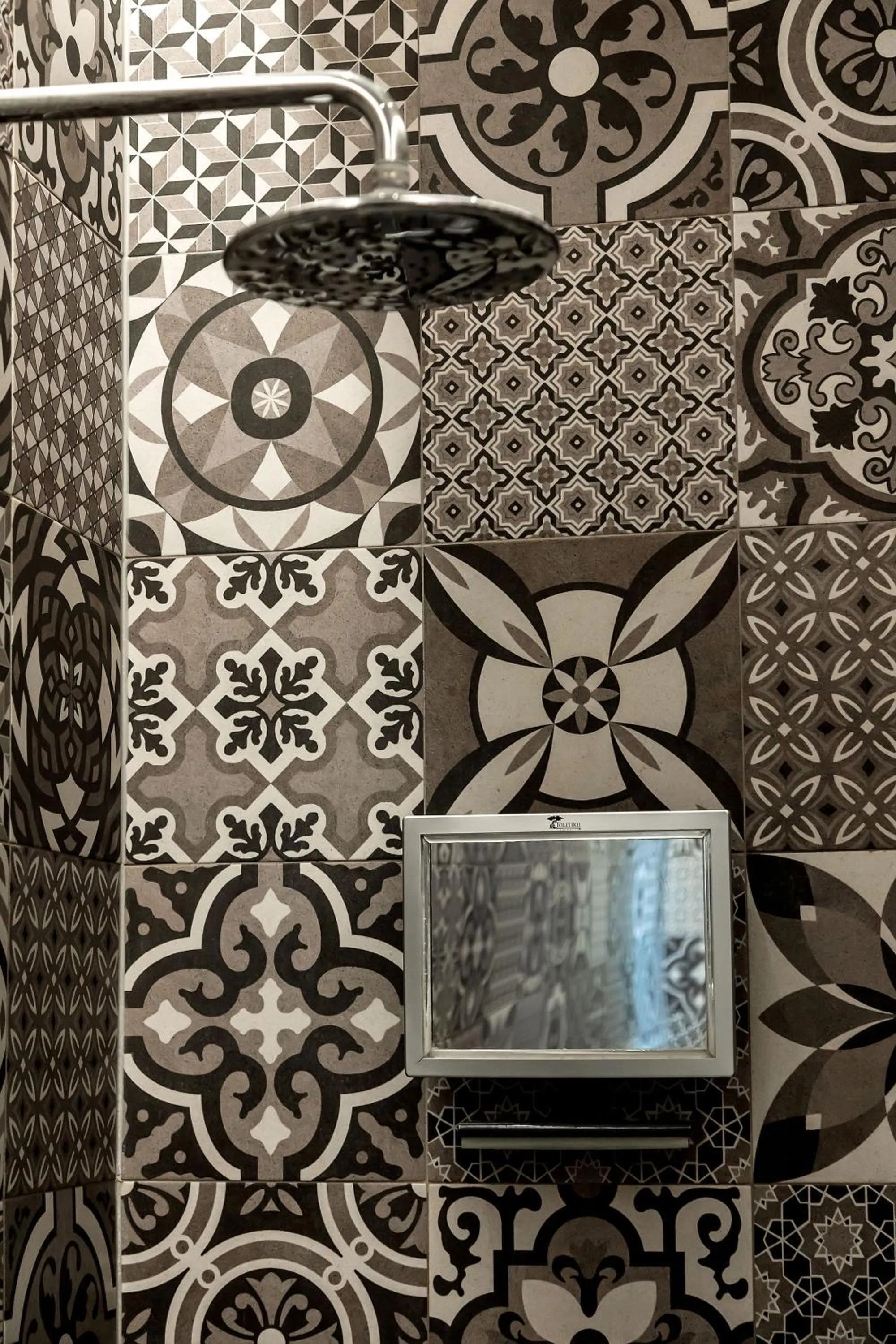 Shower in Pekarna apartments