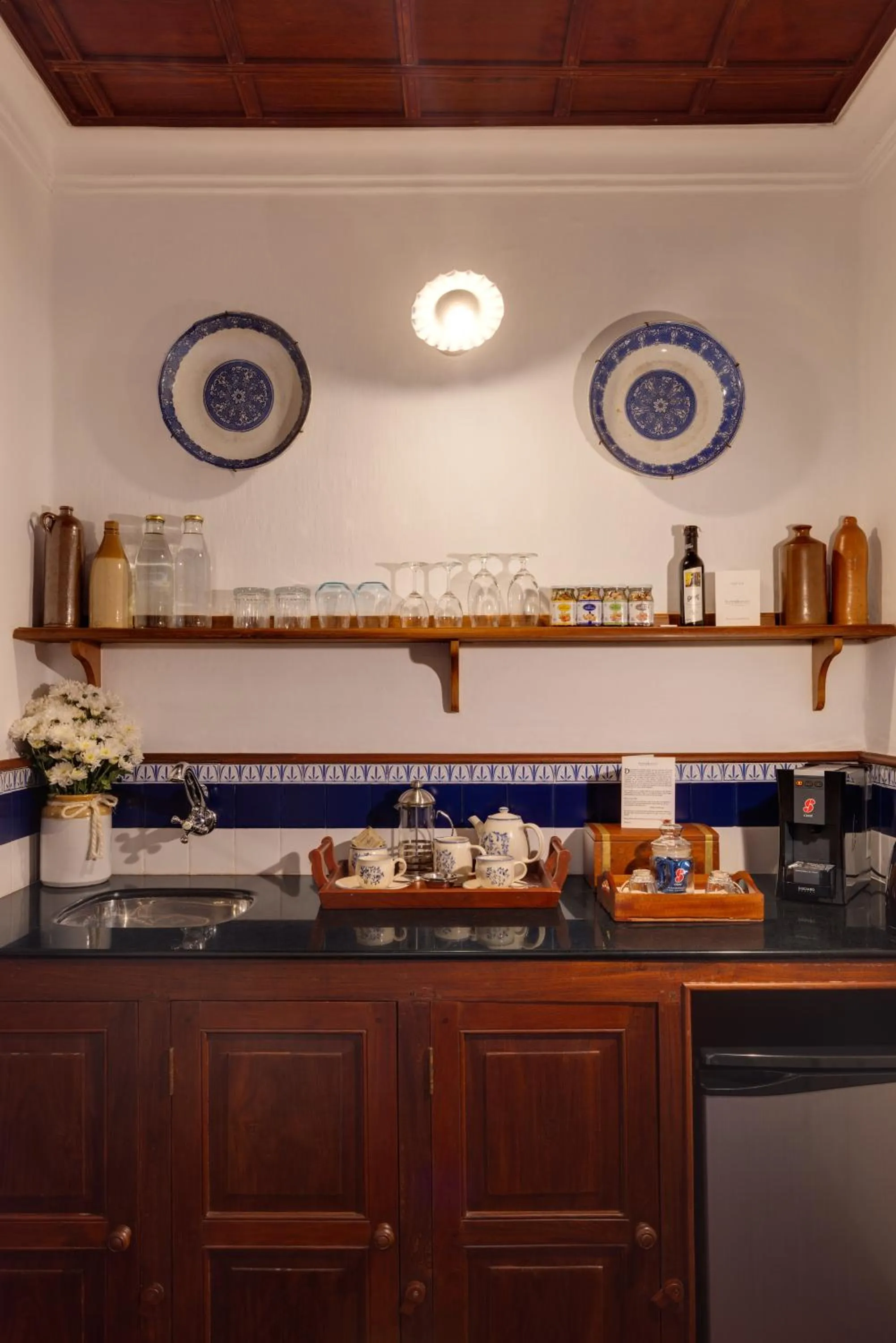 Coffee/tea facilities in Brunton Boatyard - A CGH Earth Experience