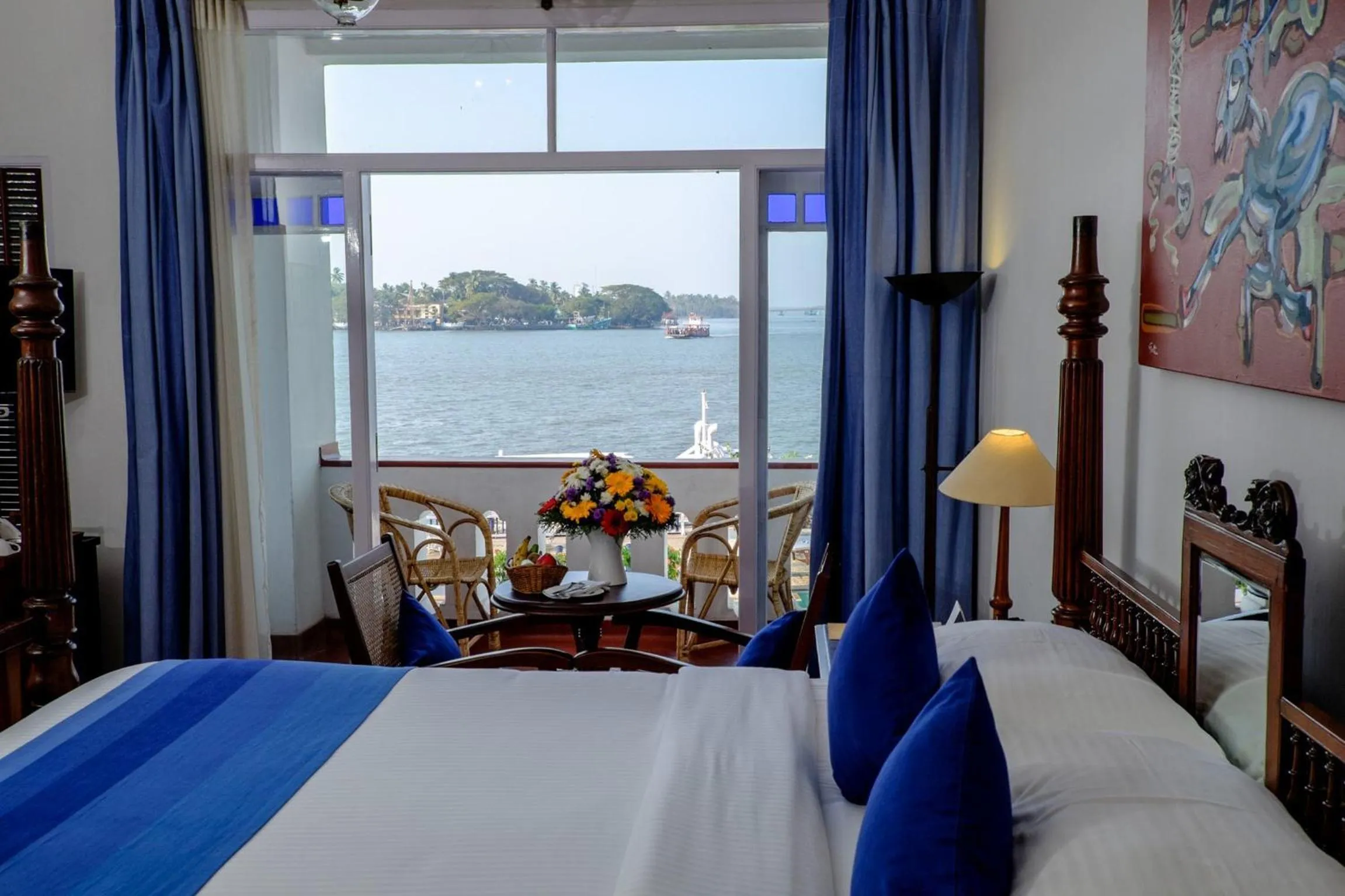 Sea view, Bed in Brunton Boatyard - A CGH Earth Experience