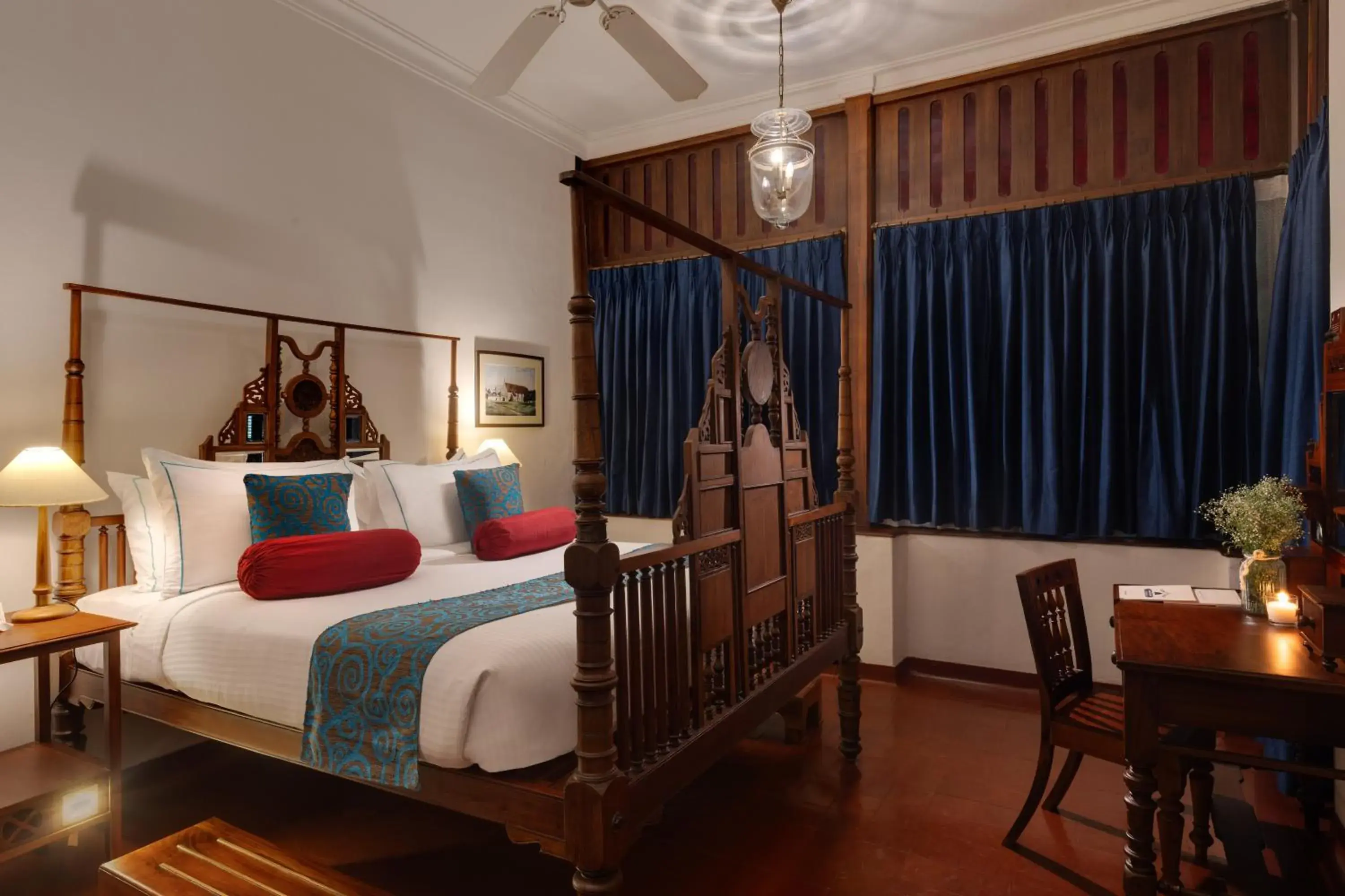 Bedroom, Bed in Brunton Boatyard - A CGH Earth Experience Bedroom, Bed in Brunton Boatyard - A CGH Earth Experience