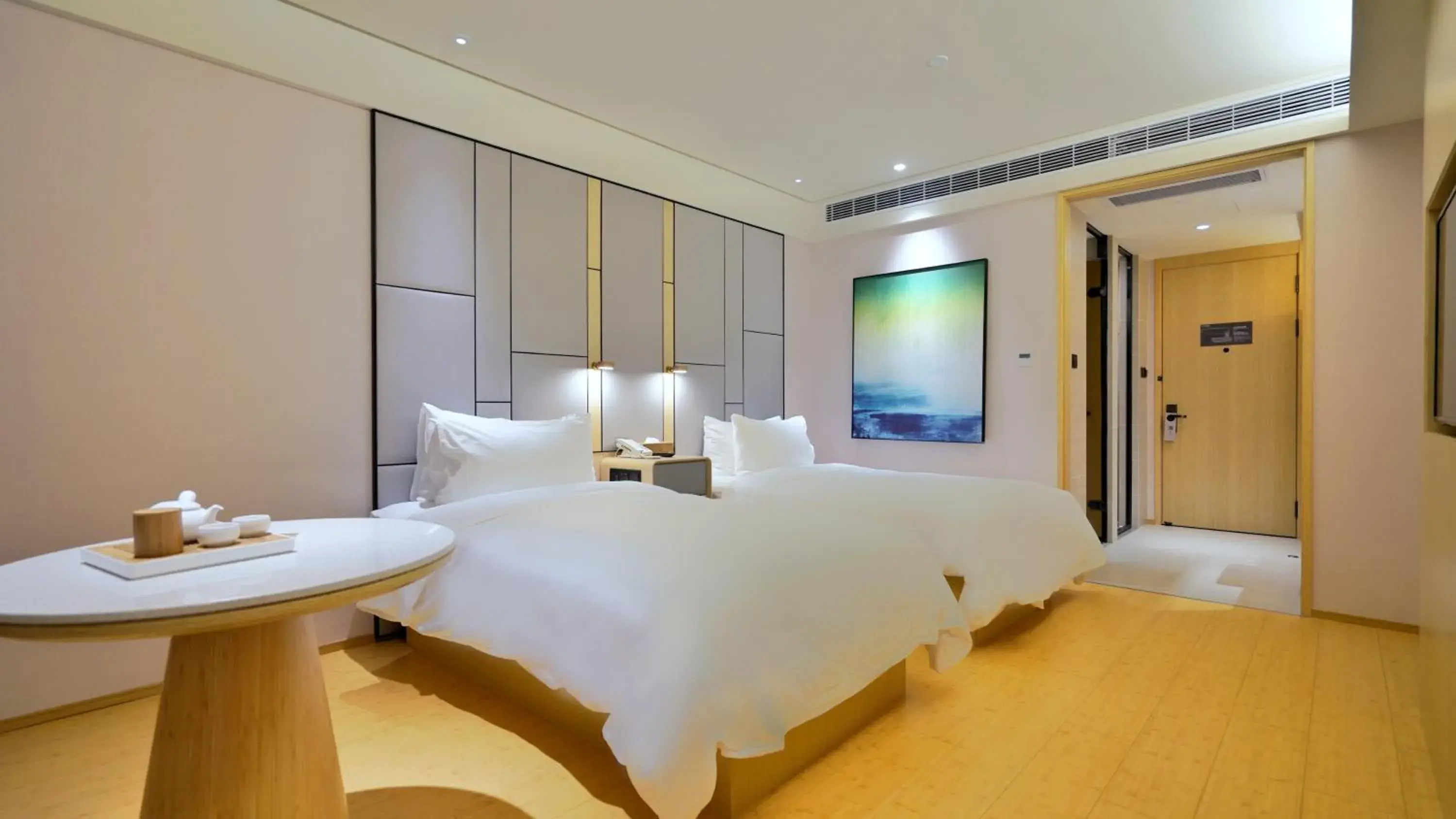 Twin Room in JI Hotel Shanghai Hongqiao National Convention and Exhibition Center Huaxiang Road Twin Room in JI Hotel Shanghai Hongqiao National Convention and Exhibition Center Huaxiang Road