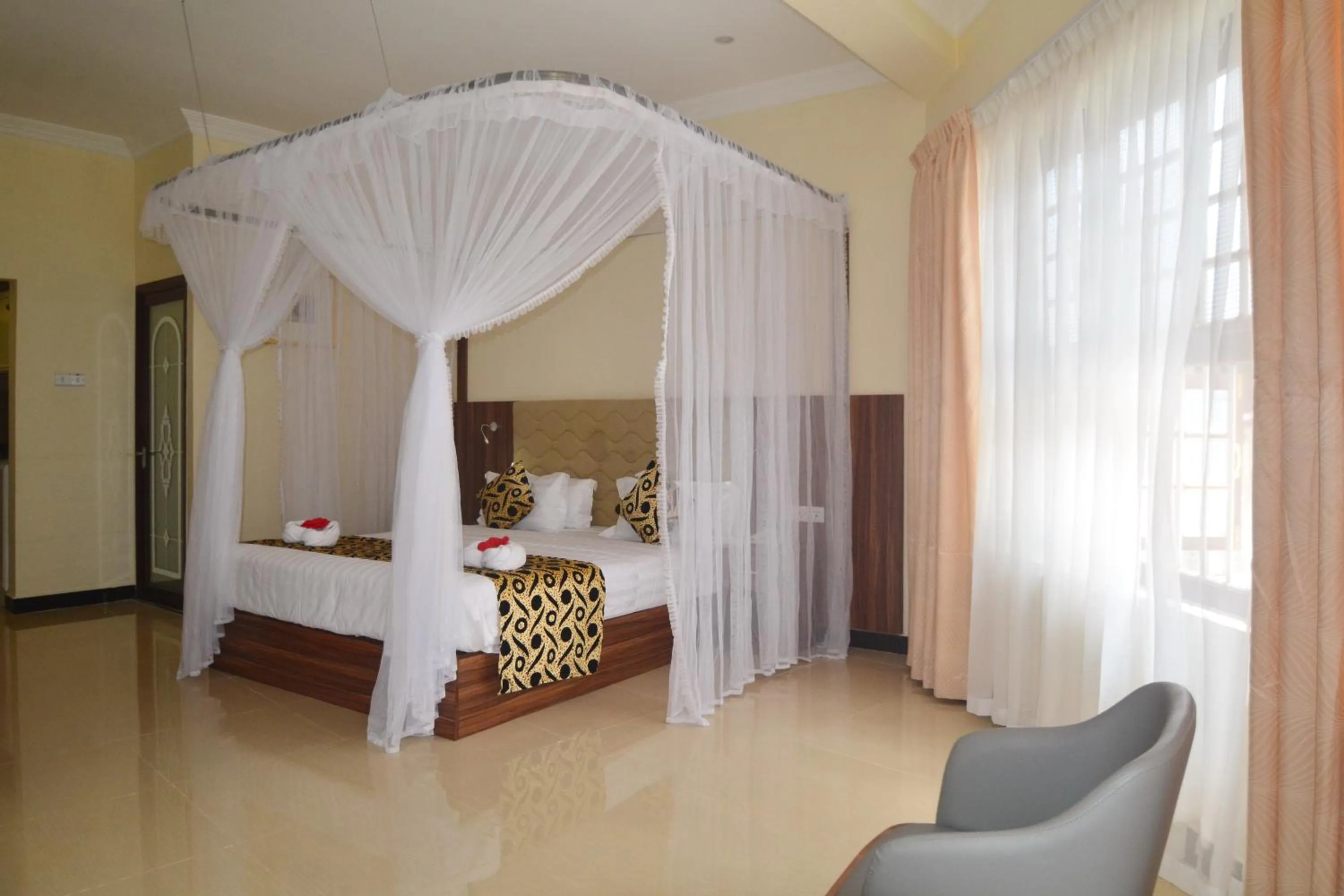 Photo of the whole room, Bed in Spice Palace Hotel