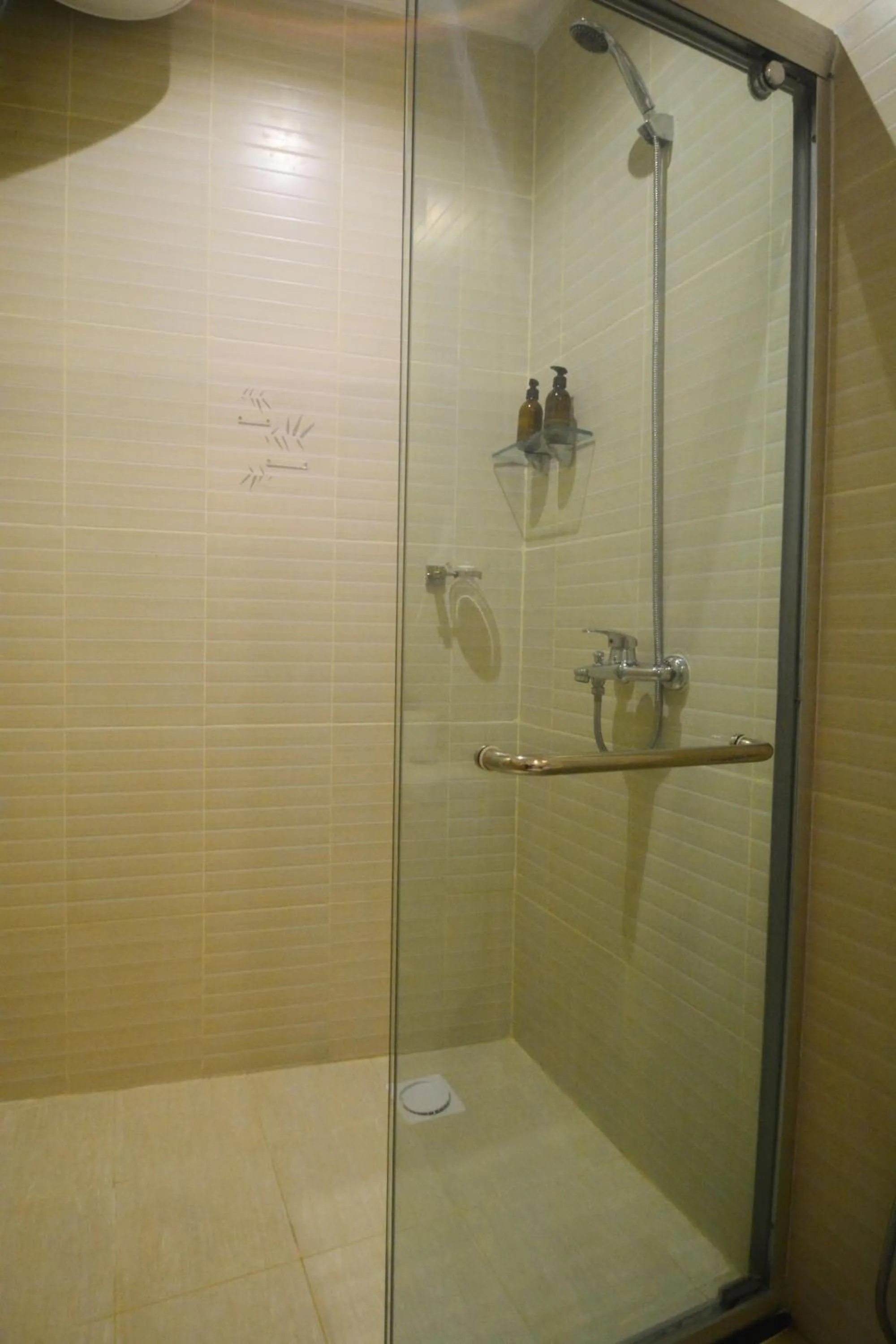 Bathroom in Spice Palace Hotel