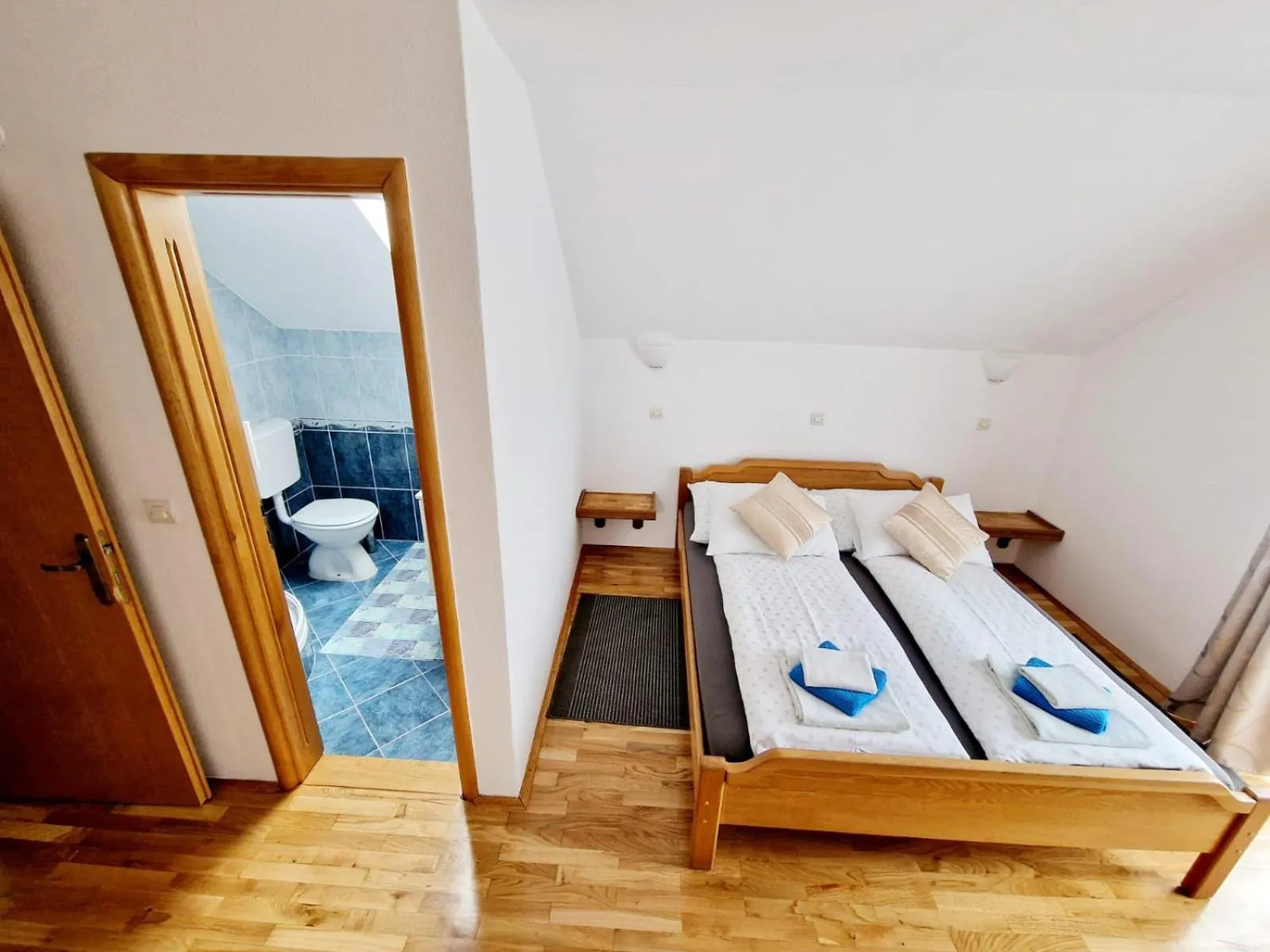 Double Room with Balcony in House Ana