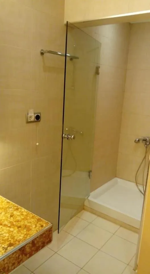 Bathroom, Bed in Nefeli Apartments