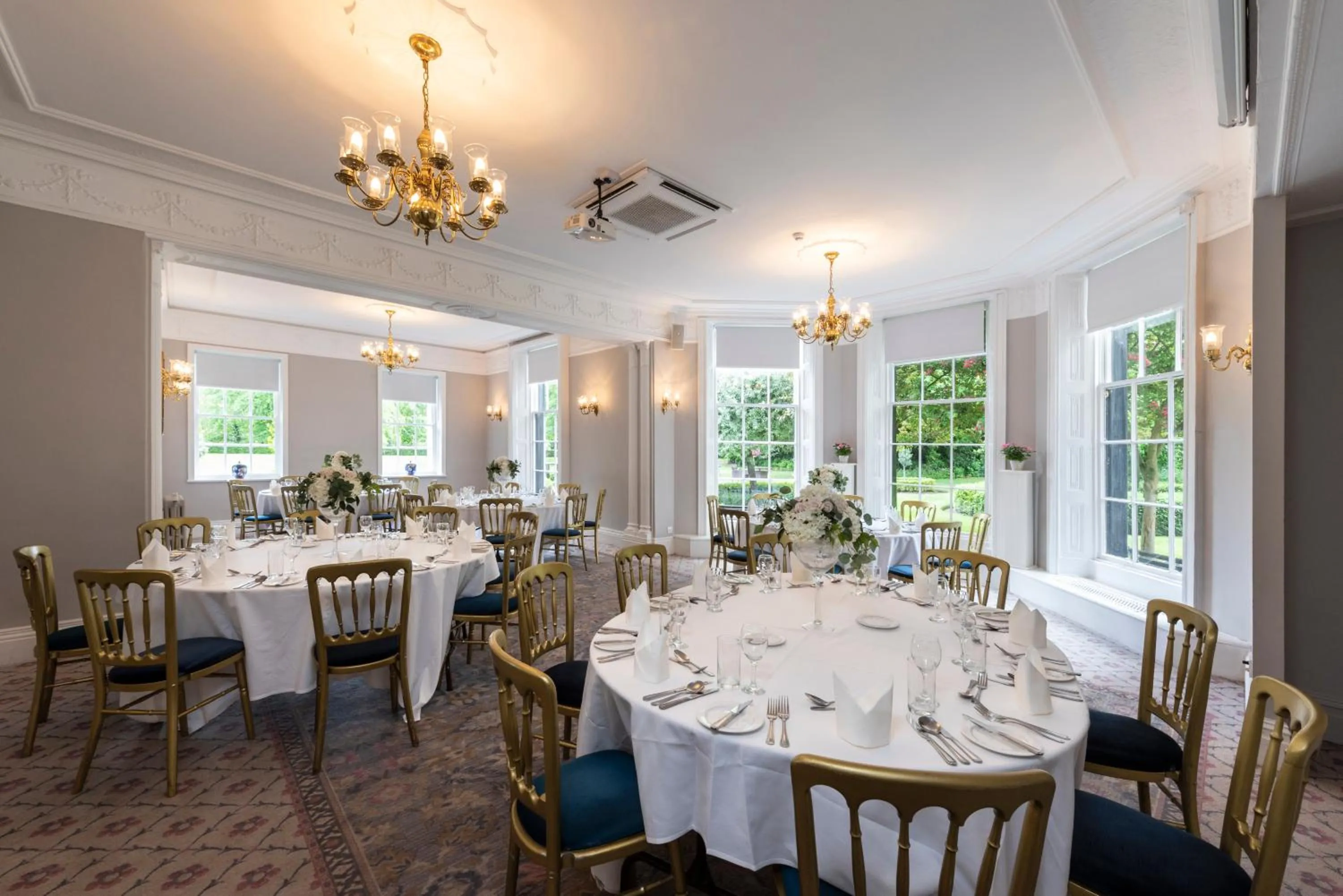 Restaurant/places to eat in Statham Lodge Hotel