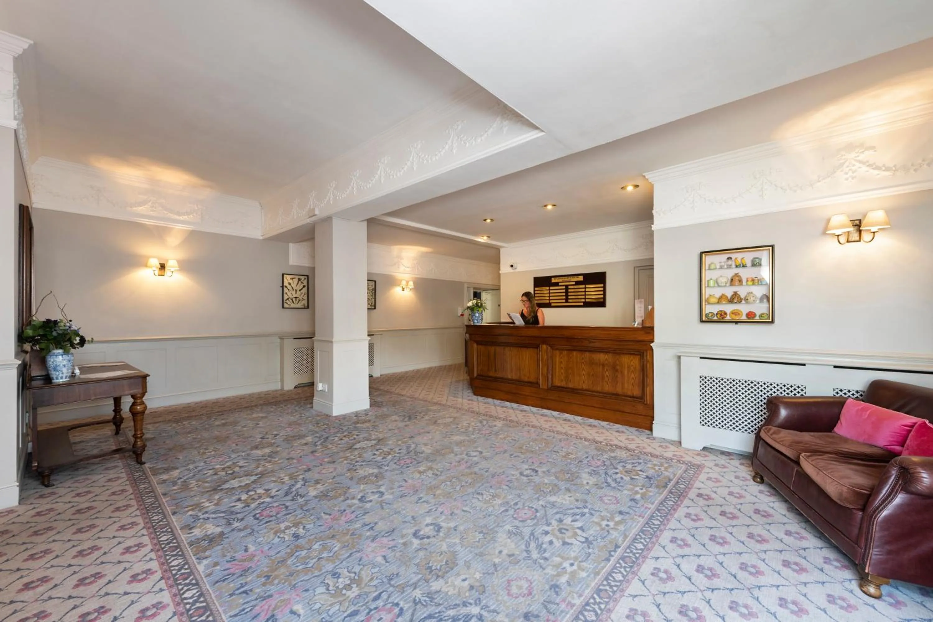 Lobby or reception in Statham Lodge Hotel