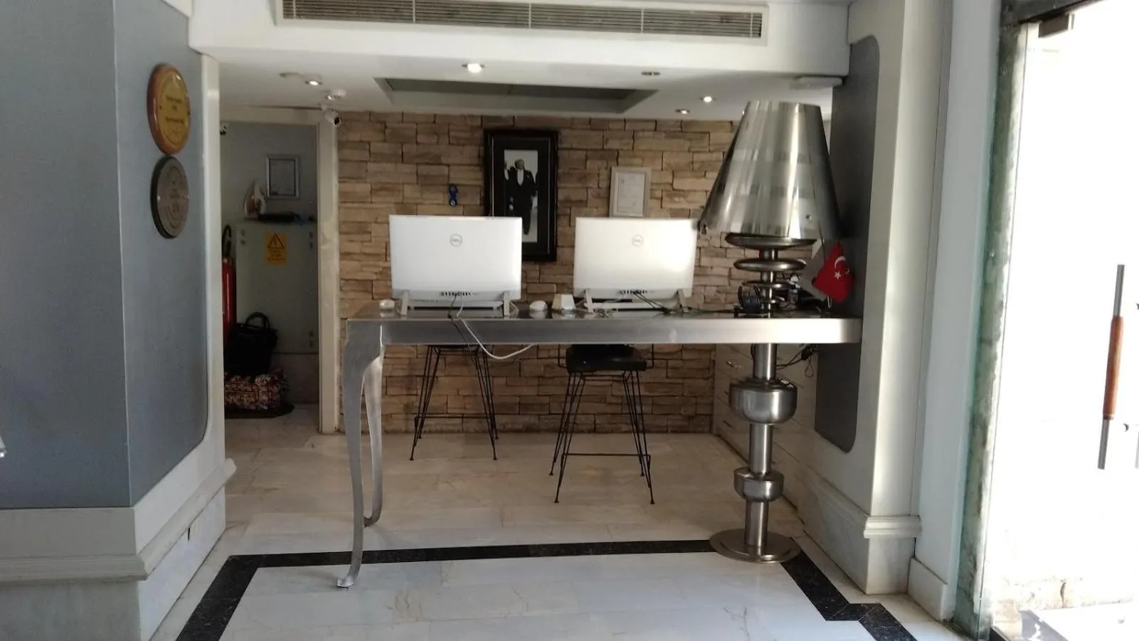 Lobby or reception in Puding Hotel