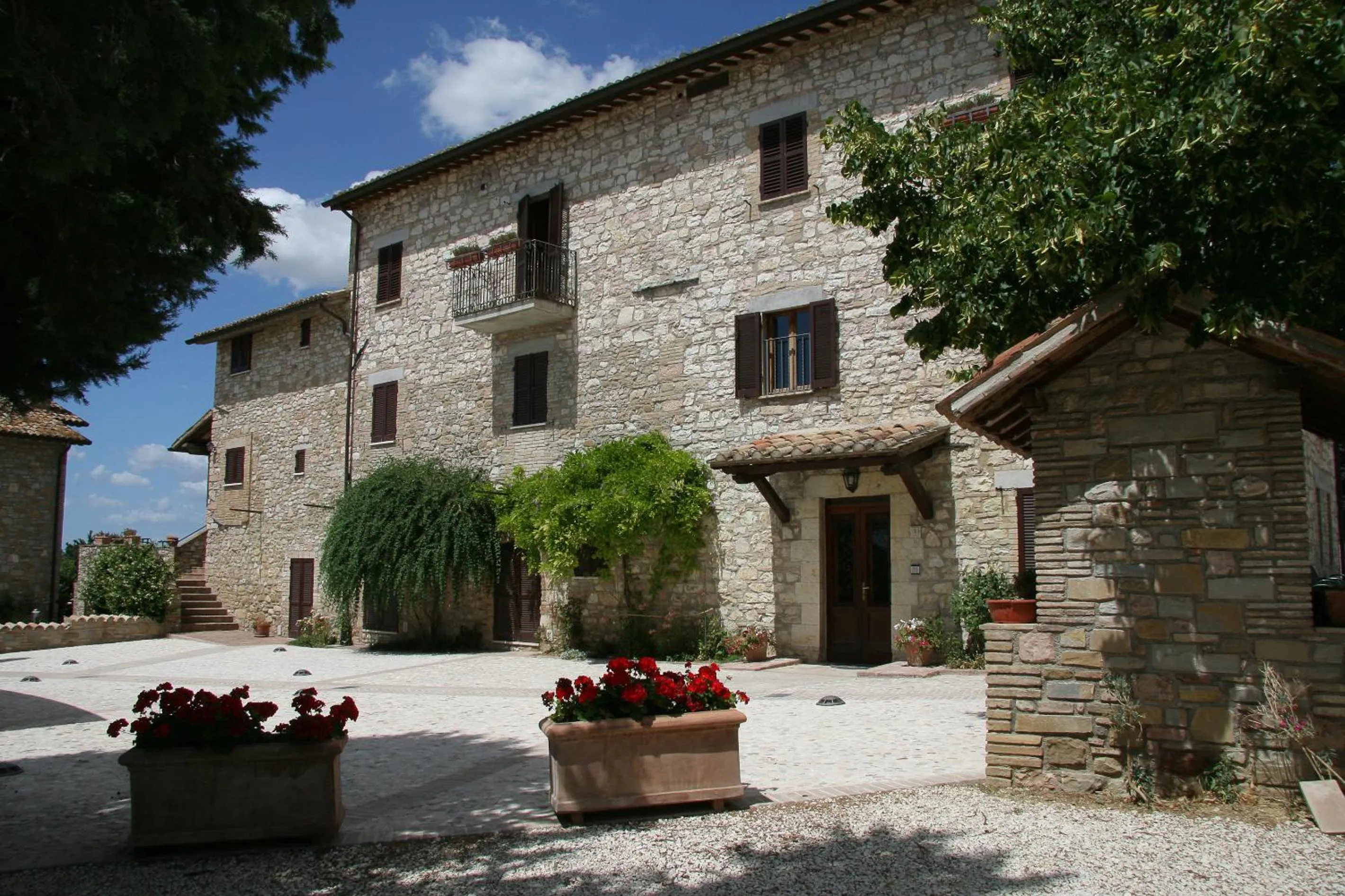 Facade/entrance in Country House Carfagna