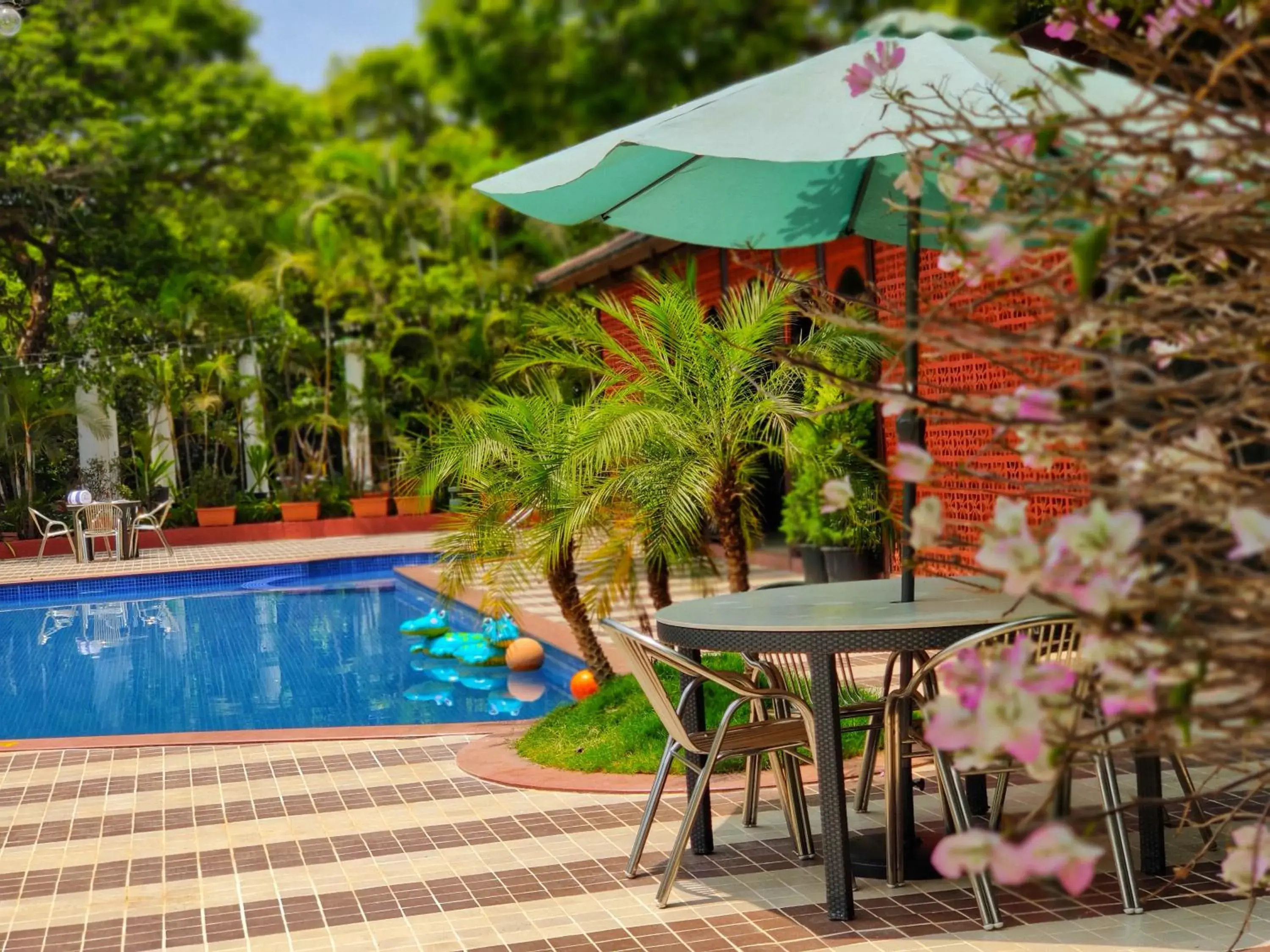 Swimming pool in Chambers Mahabaleshwar, A Club Mahindra Associate Resort Swimming pool in Chambers Mahabaleshwar, A Club Mahindra Associate Resort