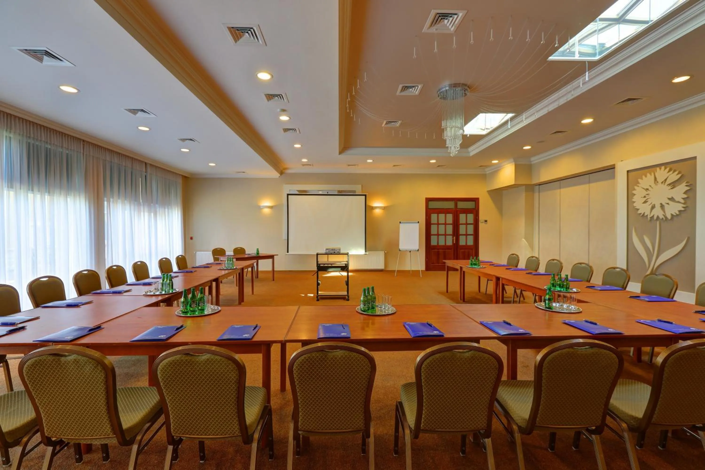 Meeting/conference room in Hotel Chabrowy Dworek