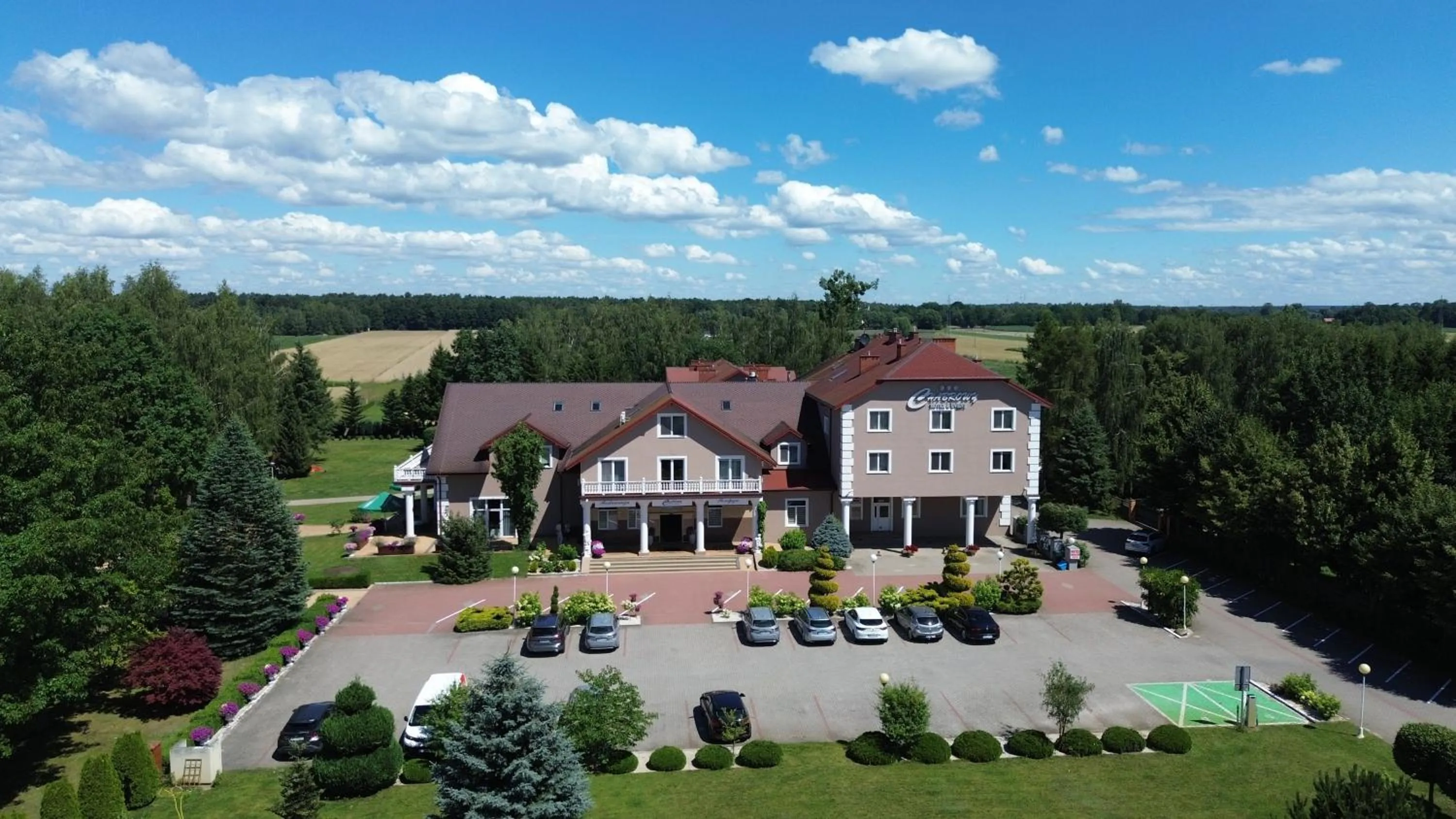 Hotel Chabrowy Dworek