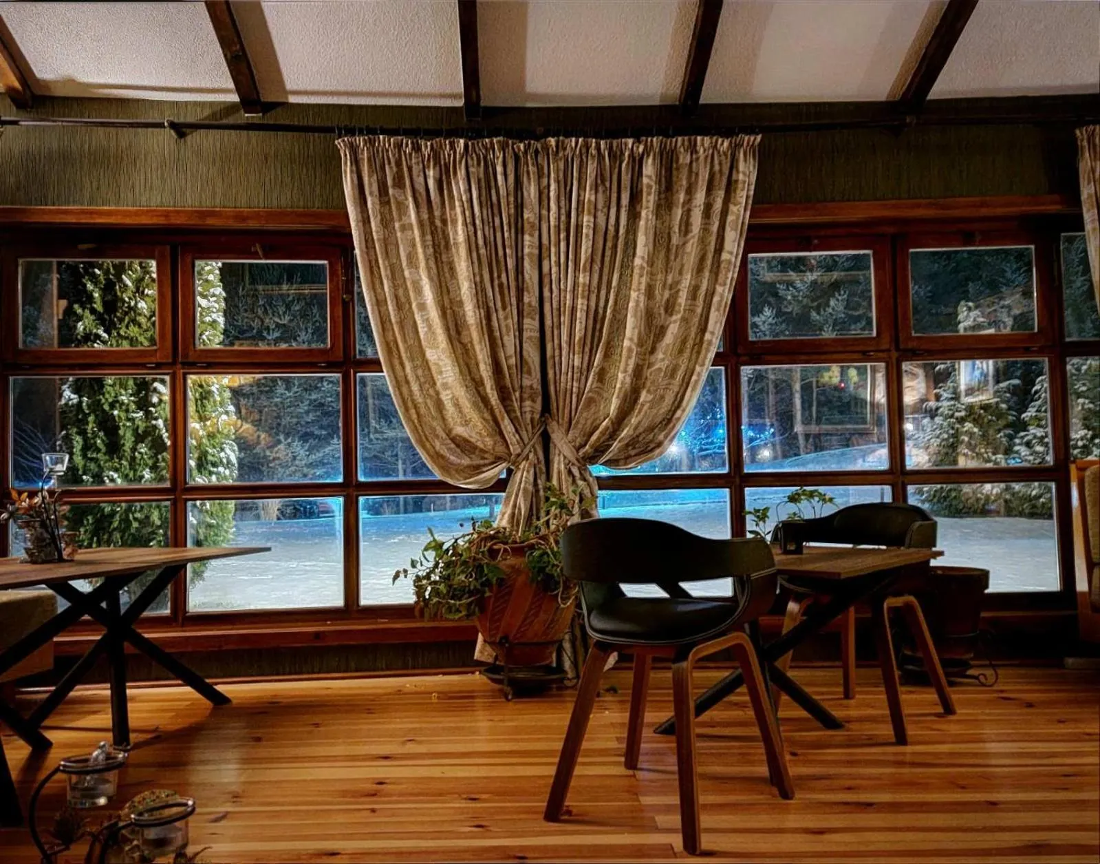 Seating area in Aurora Resort & Spa