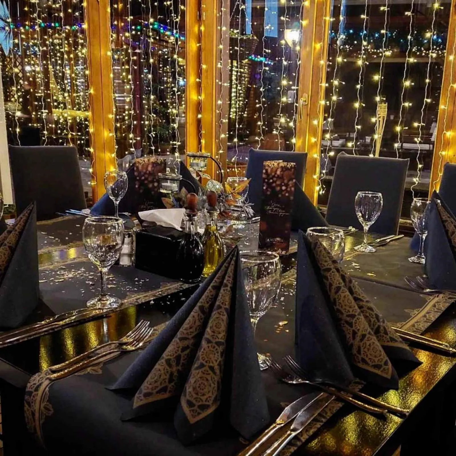 Restaurant/places to eat in Aurora Resort & Spa