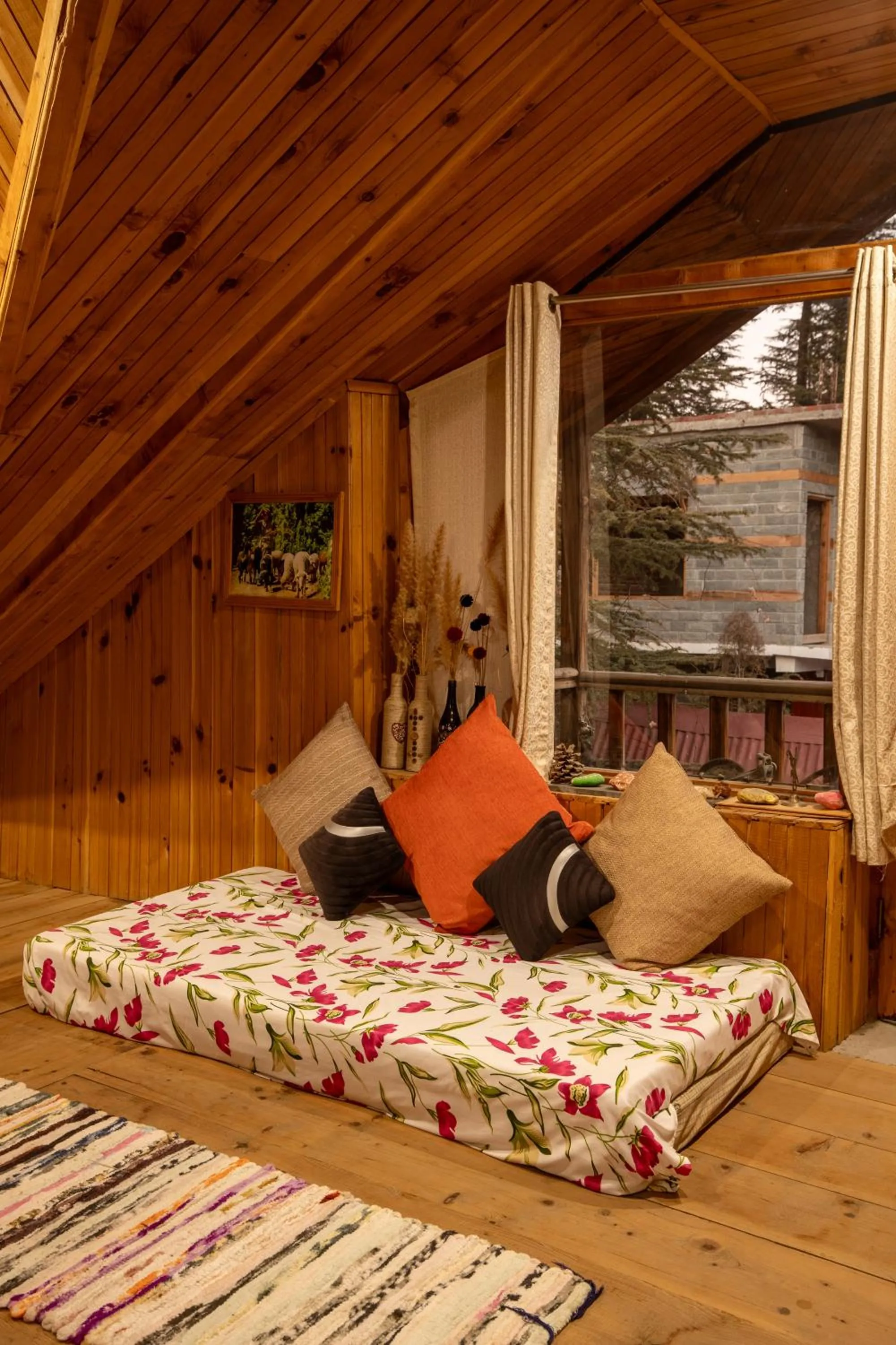 Ishan Log Huts-A boutique home stay