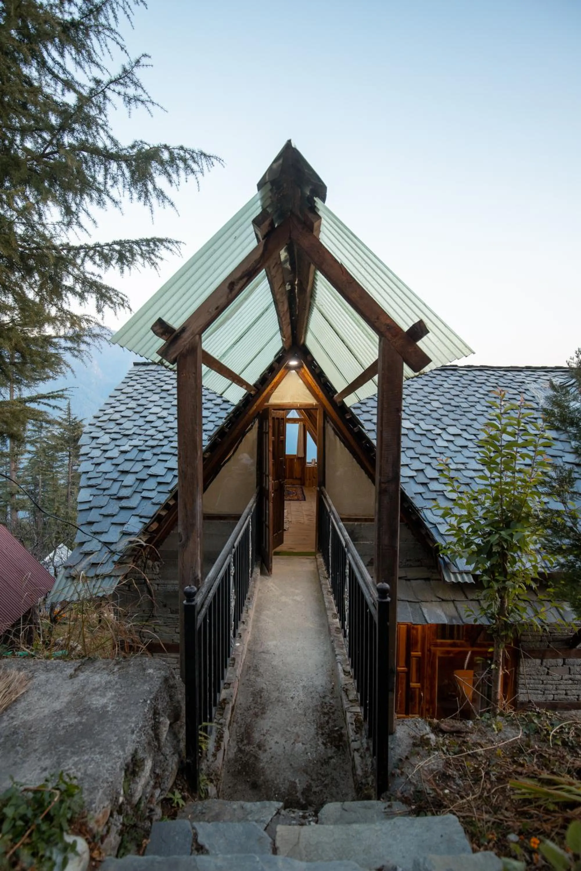 Ishan Log Huts-A boutique home stay