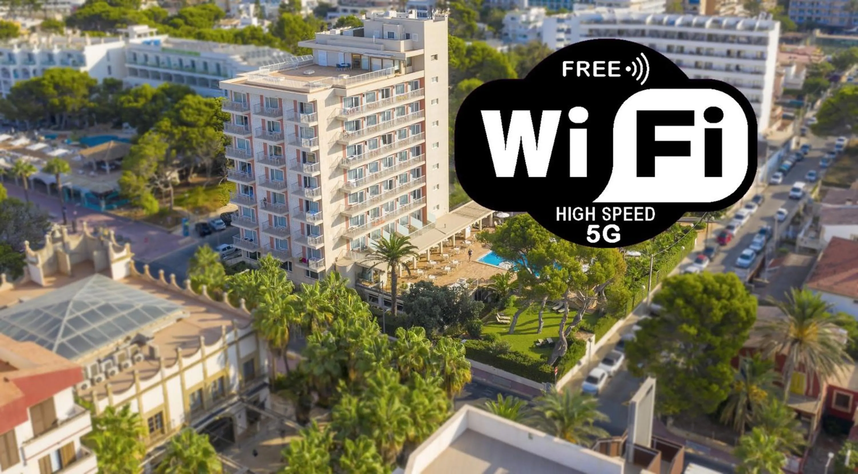 Property building in Leman Hotel y Apartamentos