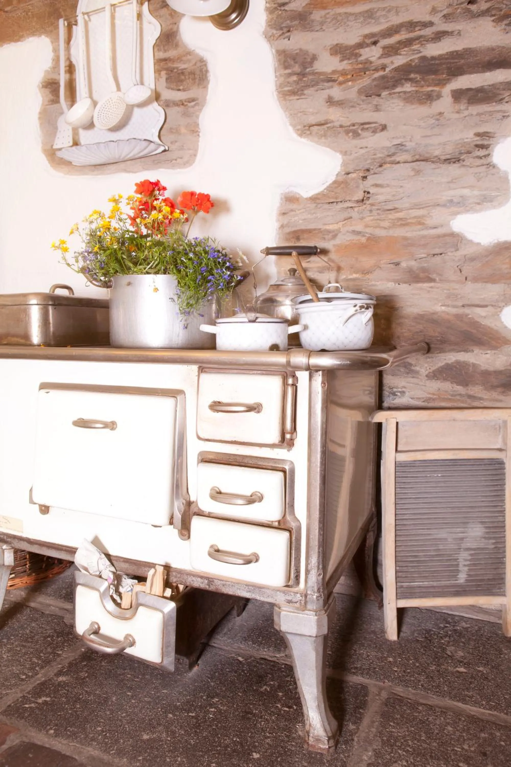 Decorative detail in Altes Stadttor