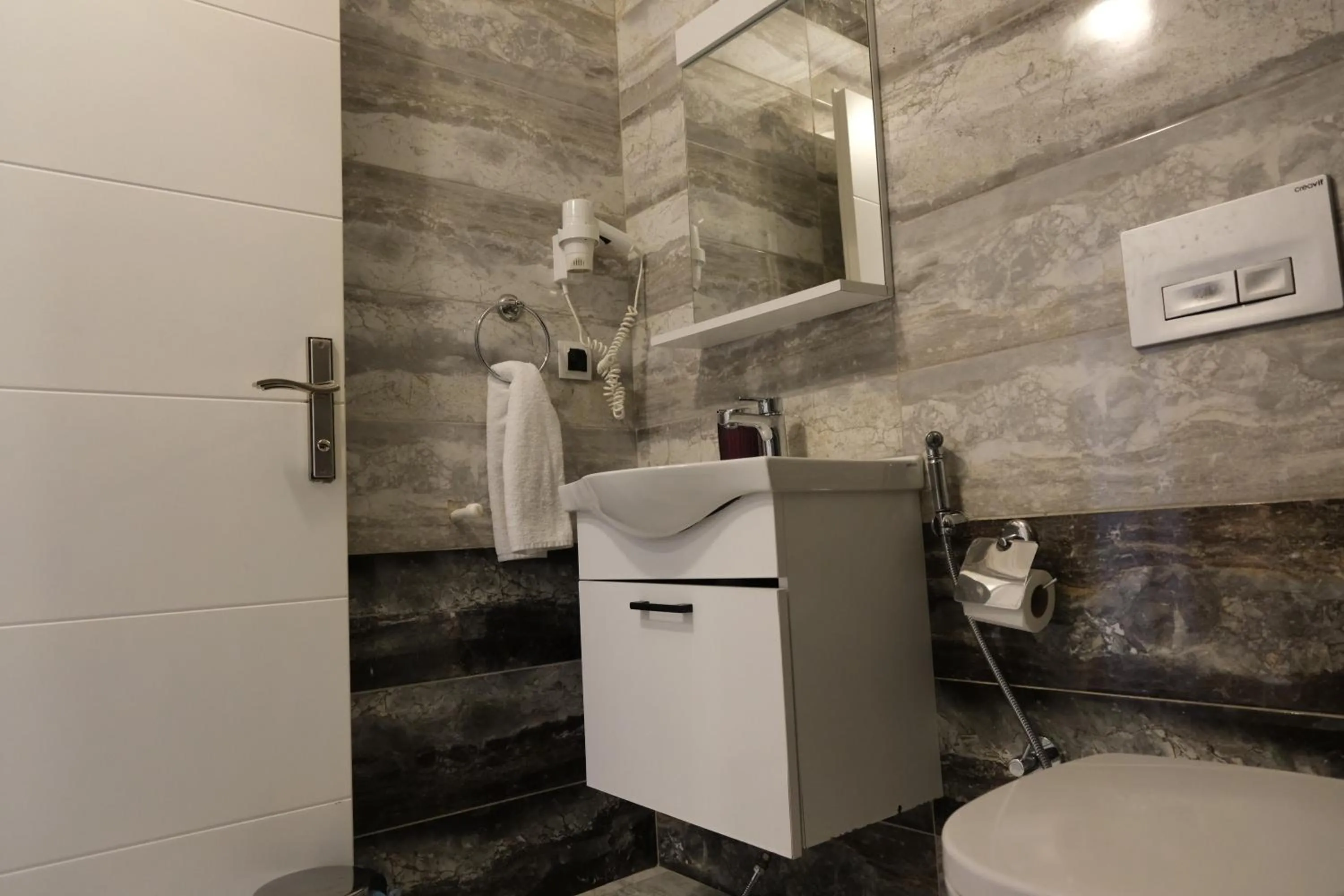 Shower in Şahin Tepesi Suite Otel