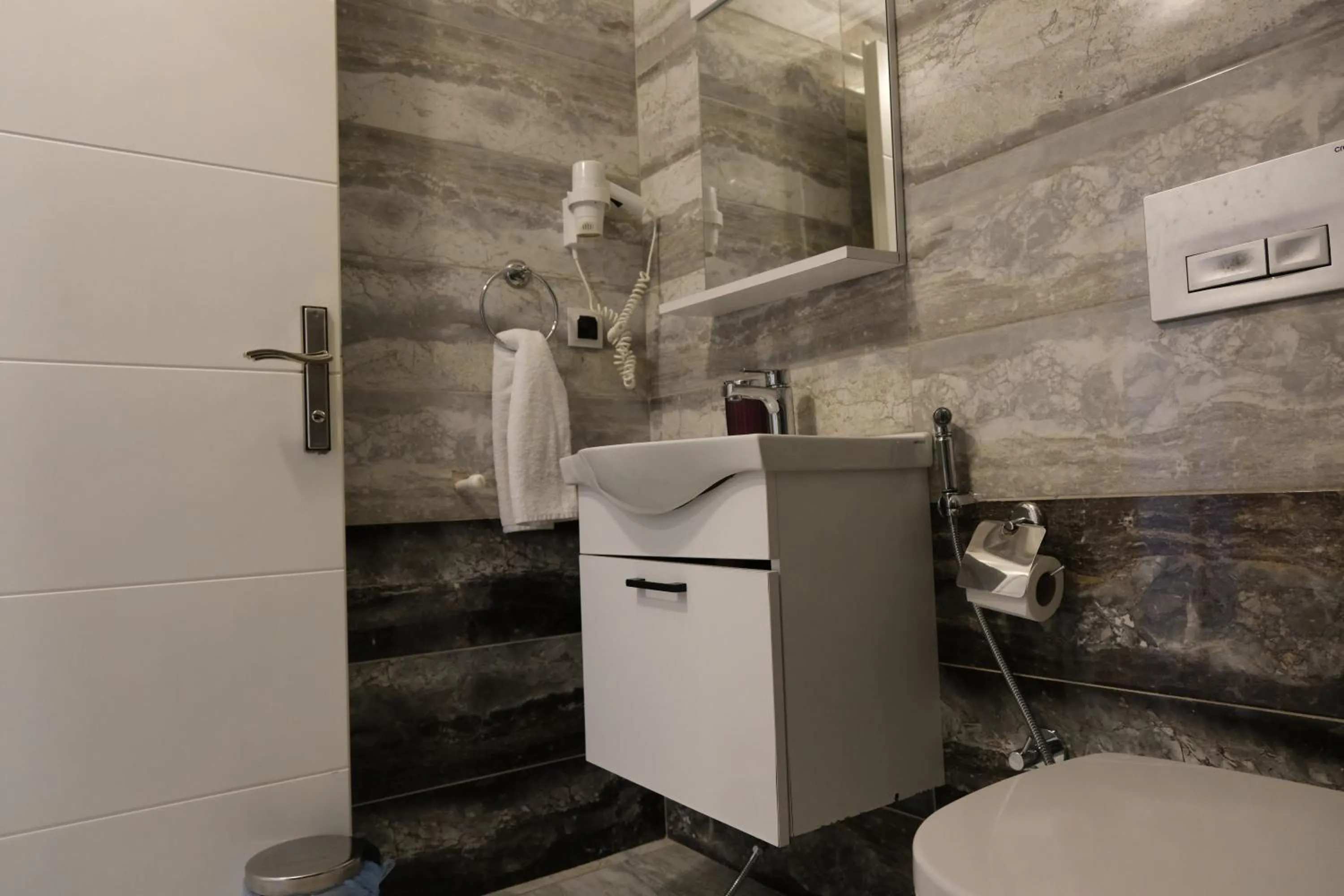 Shower in Şahin Tepesi Suite Otel