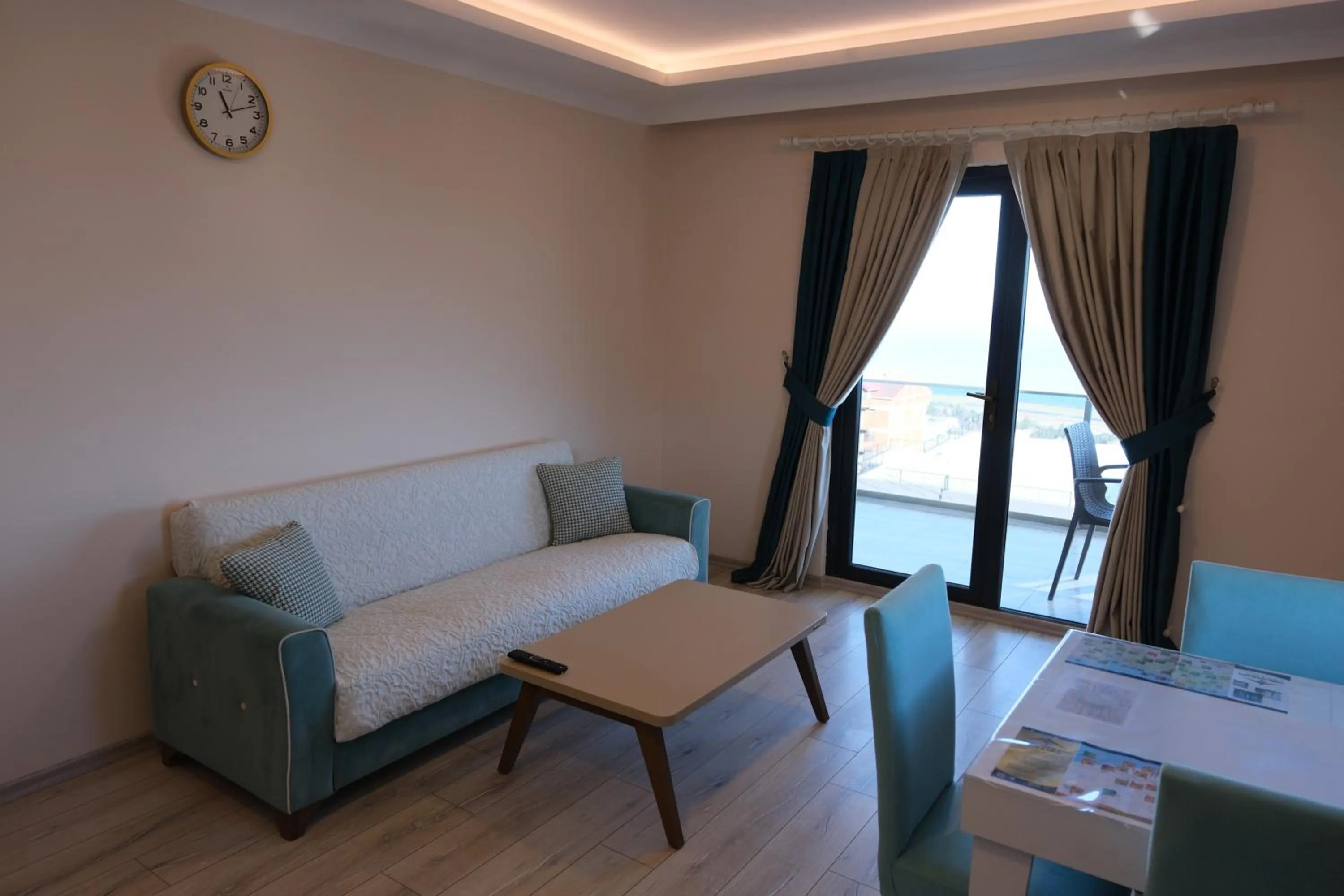 Photo of the whole room, Bed in Şahin Tepesi Suite Otel