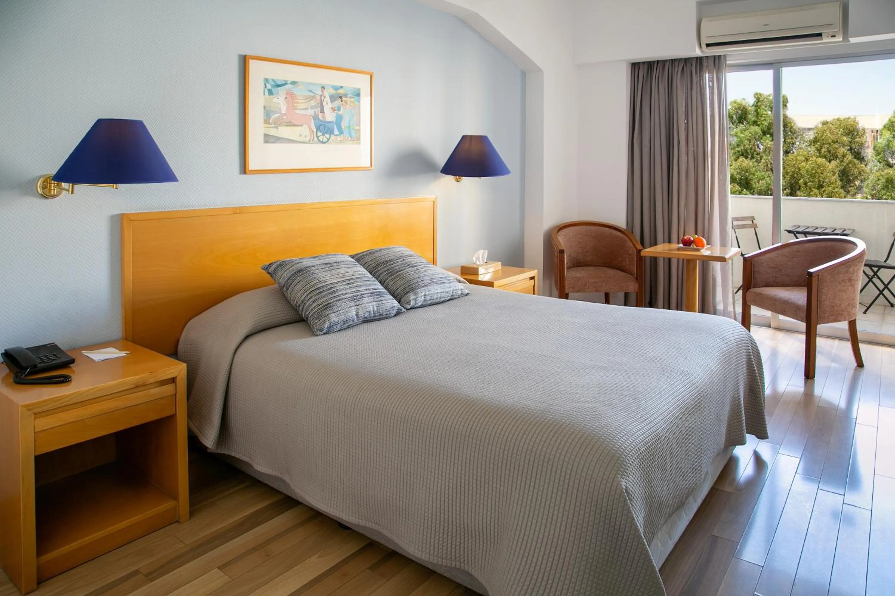 Bed in Cleopatra Hotel