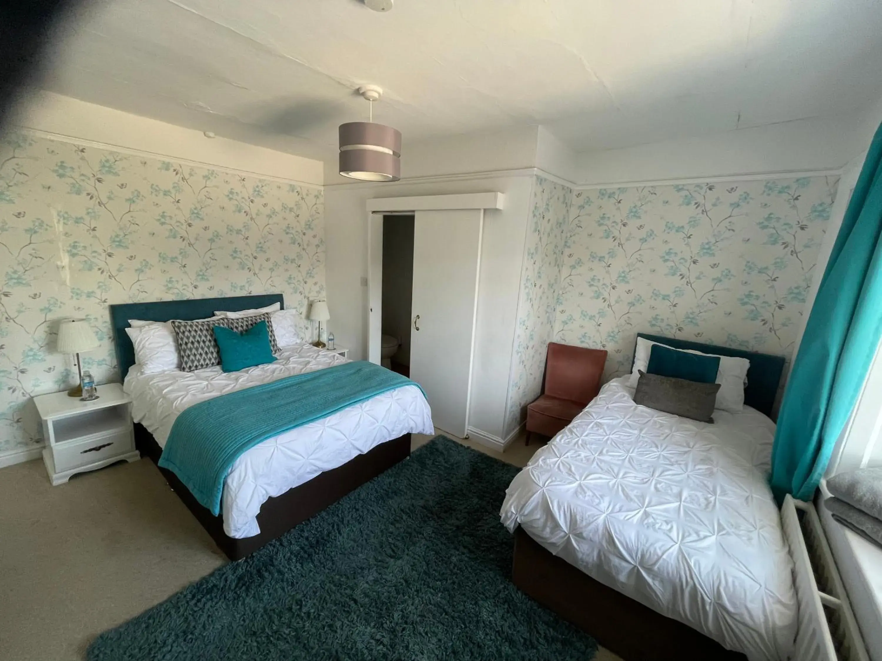 Large Double Room in Durbeyfield Large Double Room in Durbeyfield