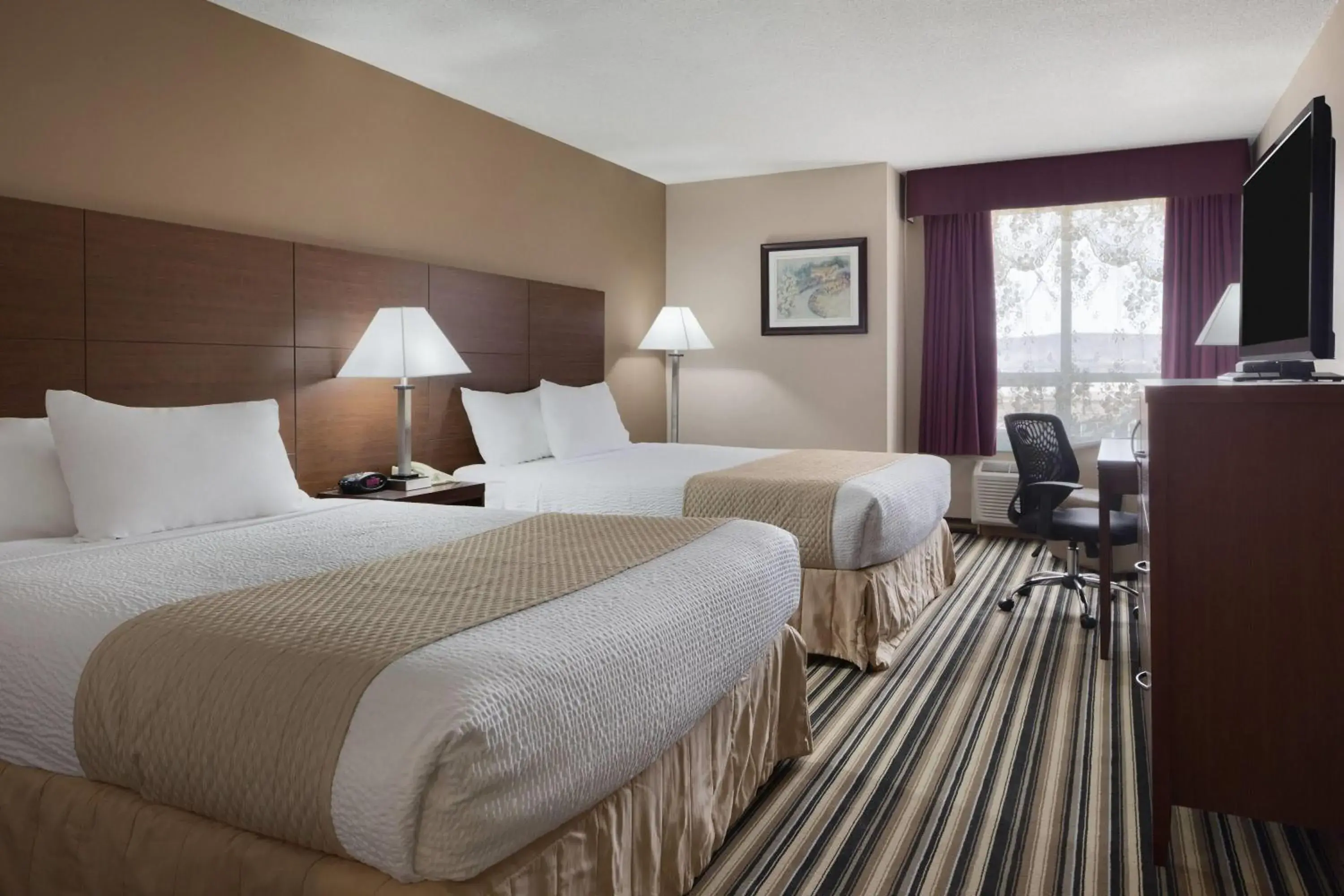 Photo of the whole room, Bed in Days Inn by Wyndham Dalhousie Photo of the whole room, Bed in Days Inn by Wyndham Dalhousie