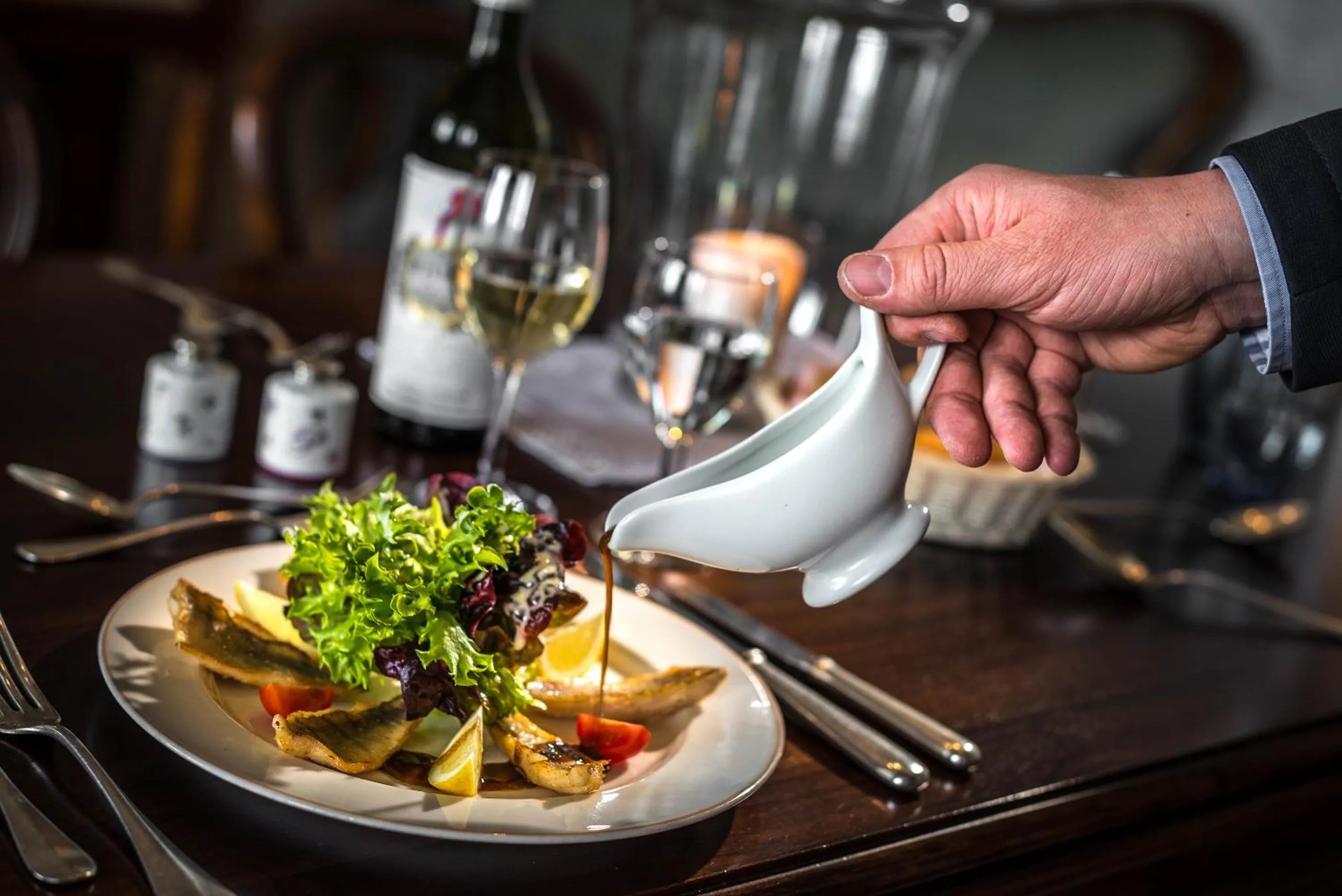 Restaurant/places to eat in Swiss Historic Hotel Masson