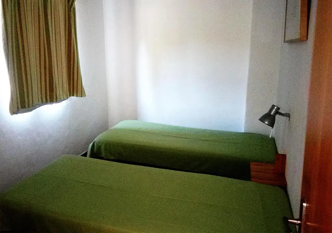 Bedroom, Bed in Parque de Campismo Orbitur Valverde Bedroom, Bed in Parque de Campismo Orbitur Valverde