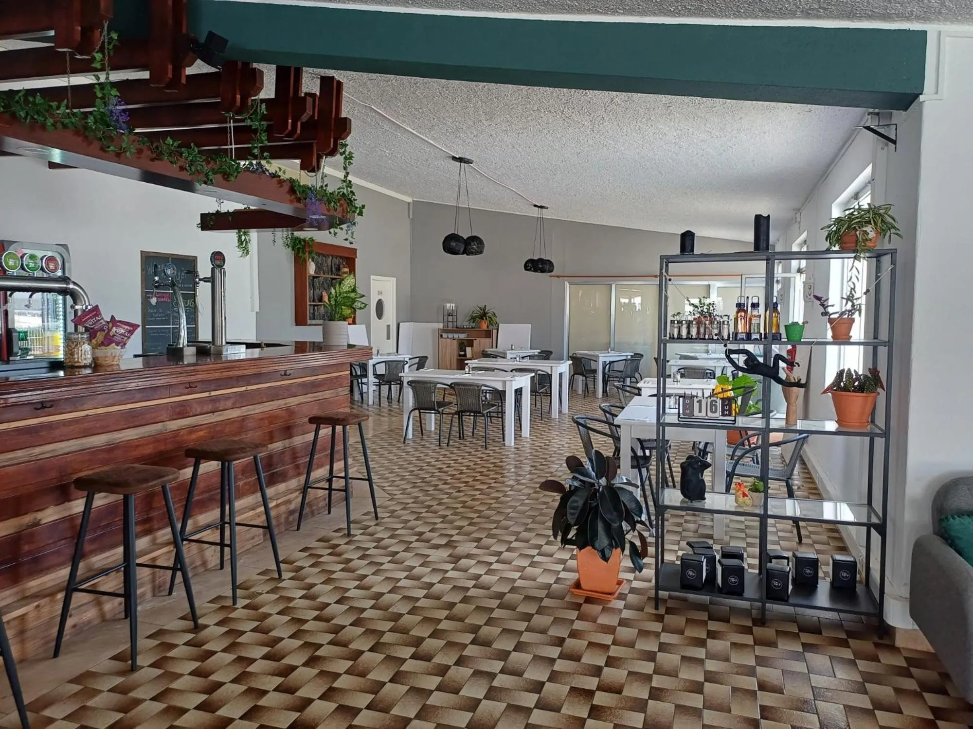 Food and drinks in Parque de Campismo Orbitur Valverde