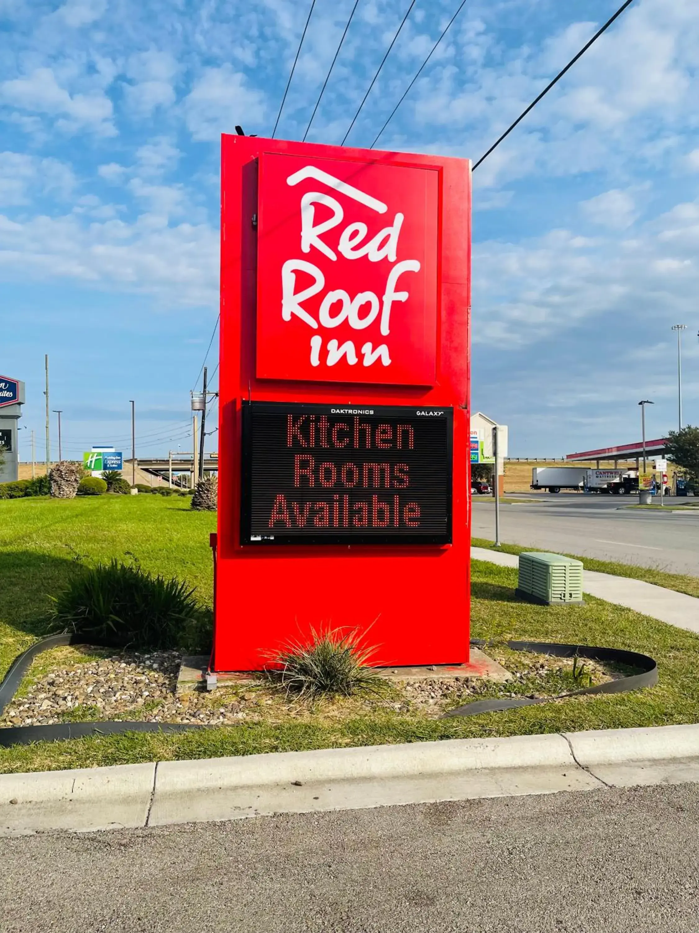 Property building in Red Roof Inn Corpus Christi North - Near Downtown Property building in Red Roof Inn Corpus Christi North - Near Downtown