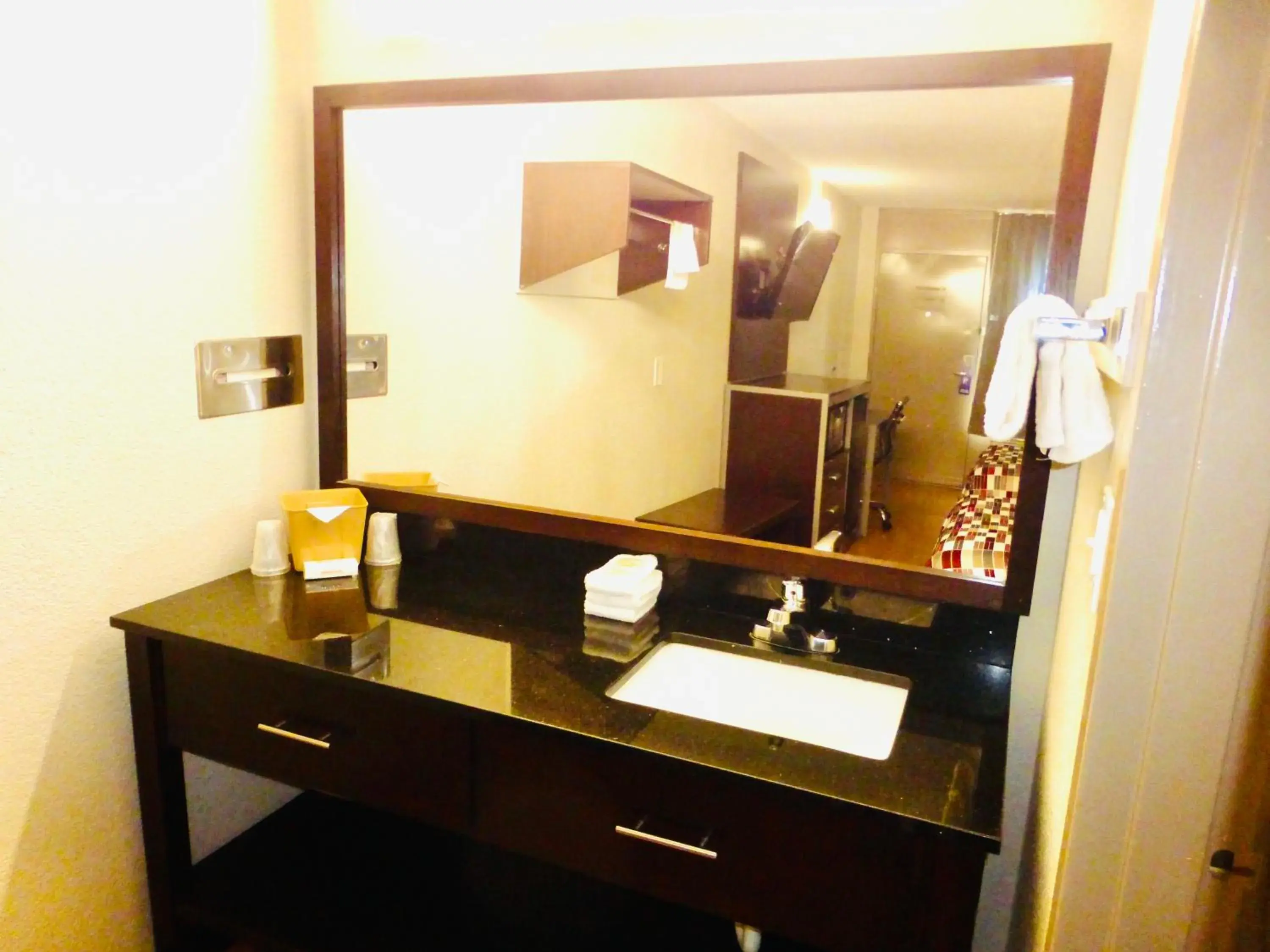 Bathroom in Red Roof Inn Corpus Christi North - Near Downtown Bathroom in Red Roof Inn Corpus Christi North - Near Downtown