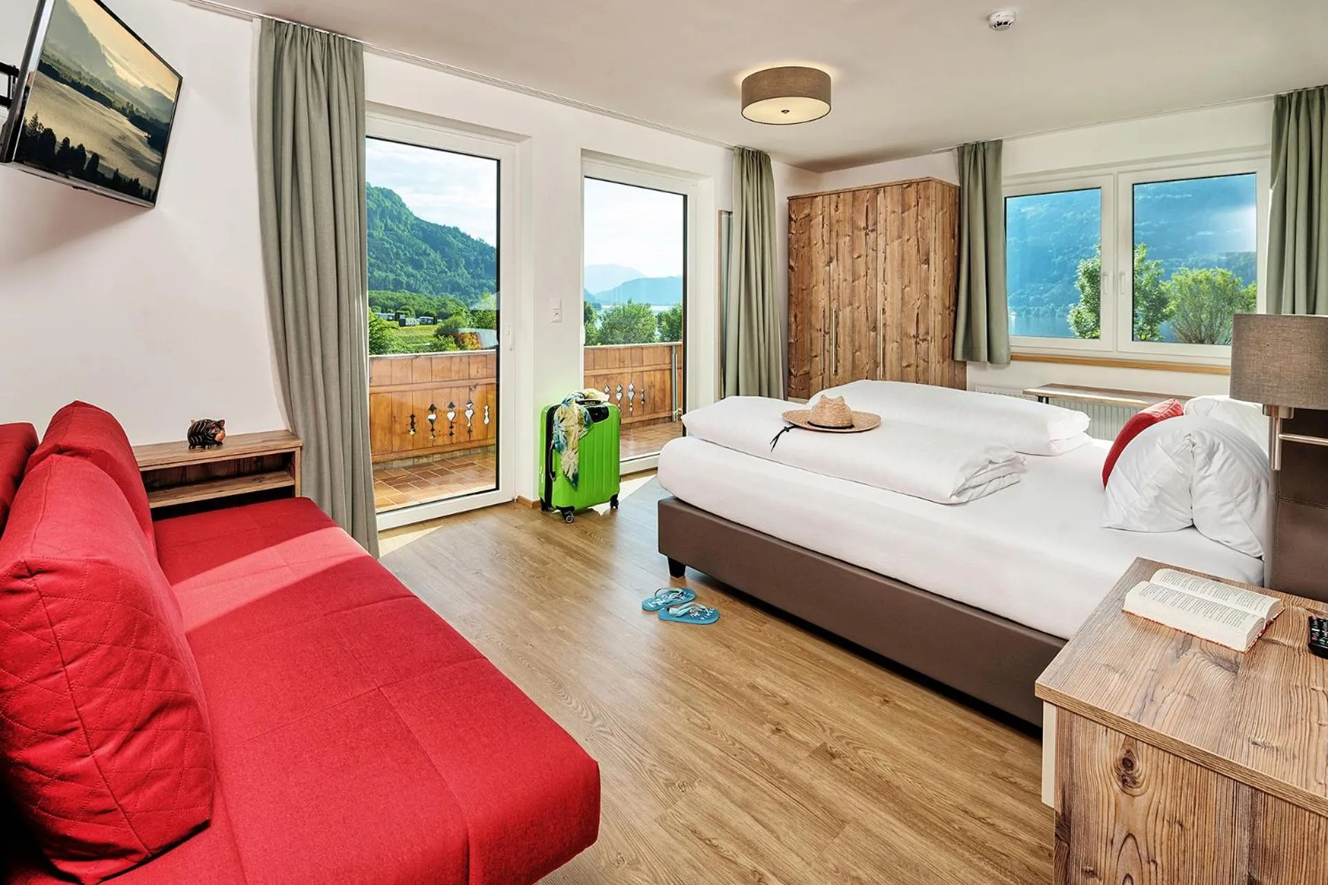 Photo of the whole room, Bed in Wellness Landhaus Parth