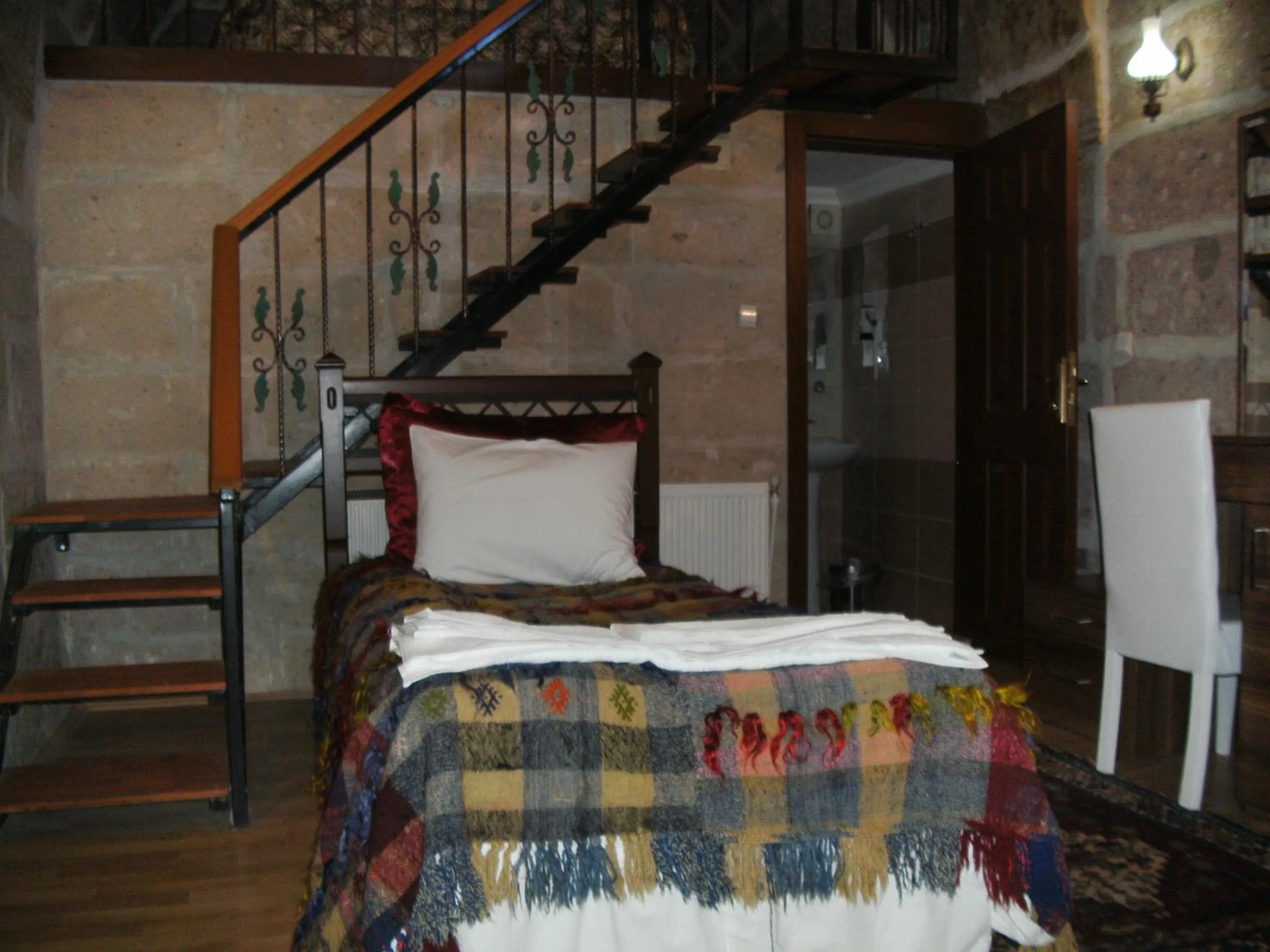 Bed in Osmanoglu Hotel