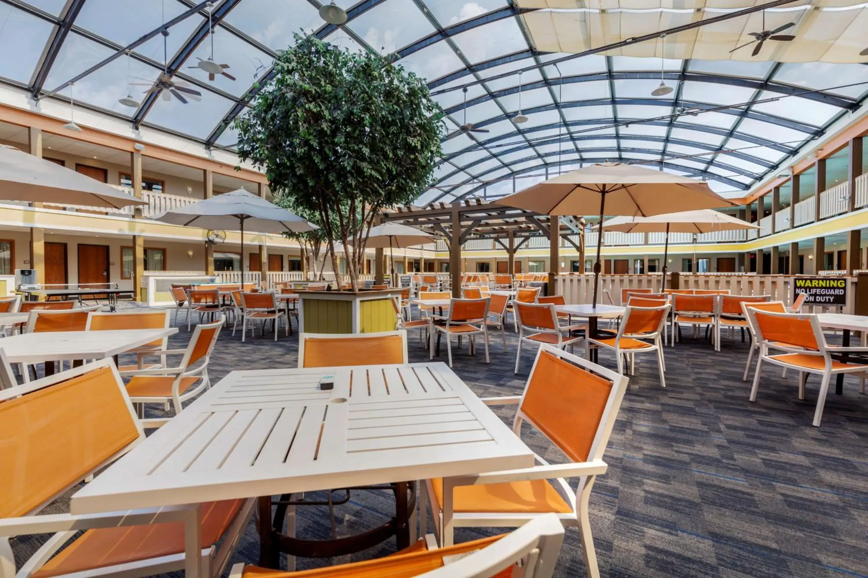 Property building in Best Western Plus Dubuque Hotel and Conference Center Property building in Best Western Plus Dubuque Hotel and Conference Center