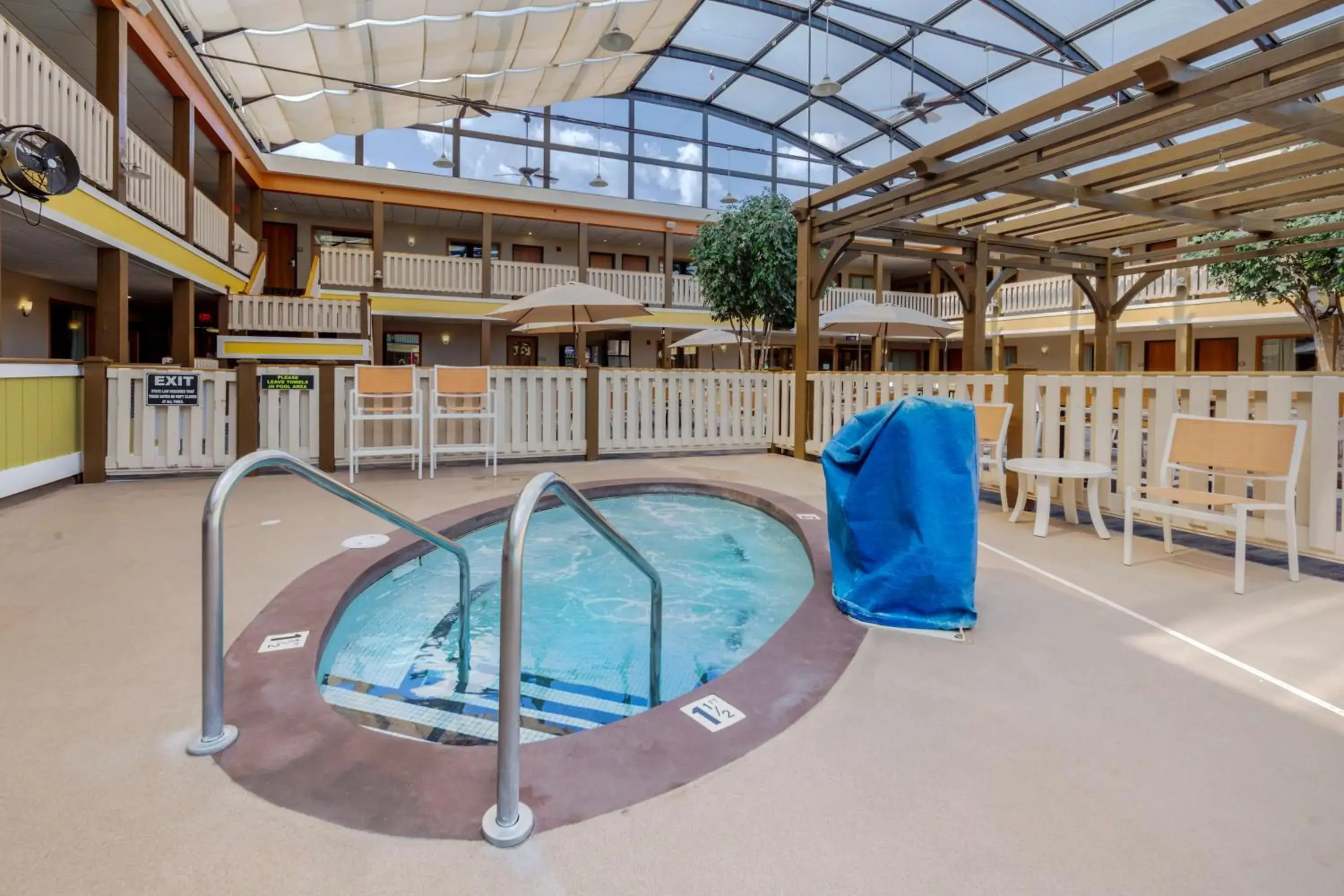 Pool view in Best Western Plus Dubuque Hotel and Conference Center Pool view in Best Western Plus Dubuque Hotel and Conference Center