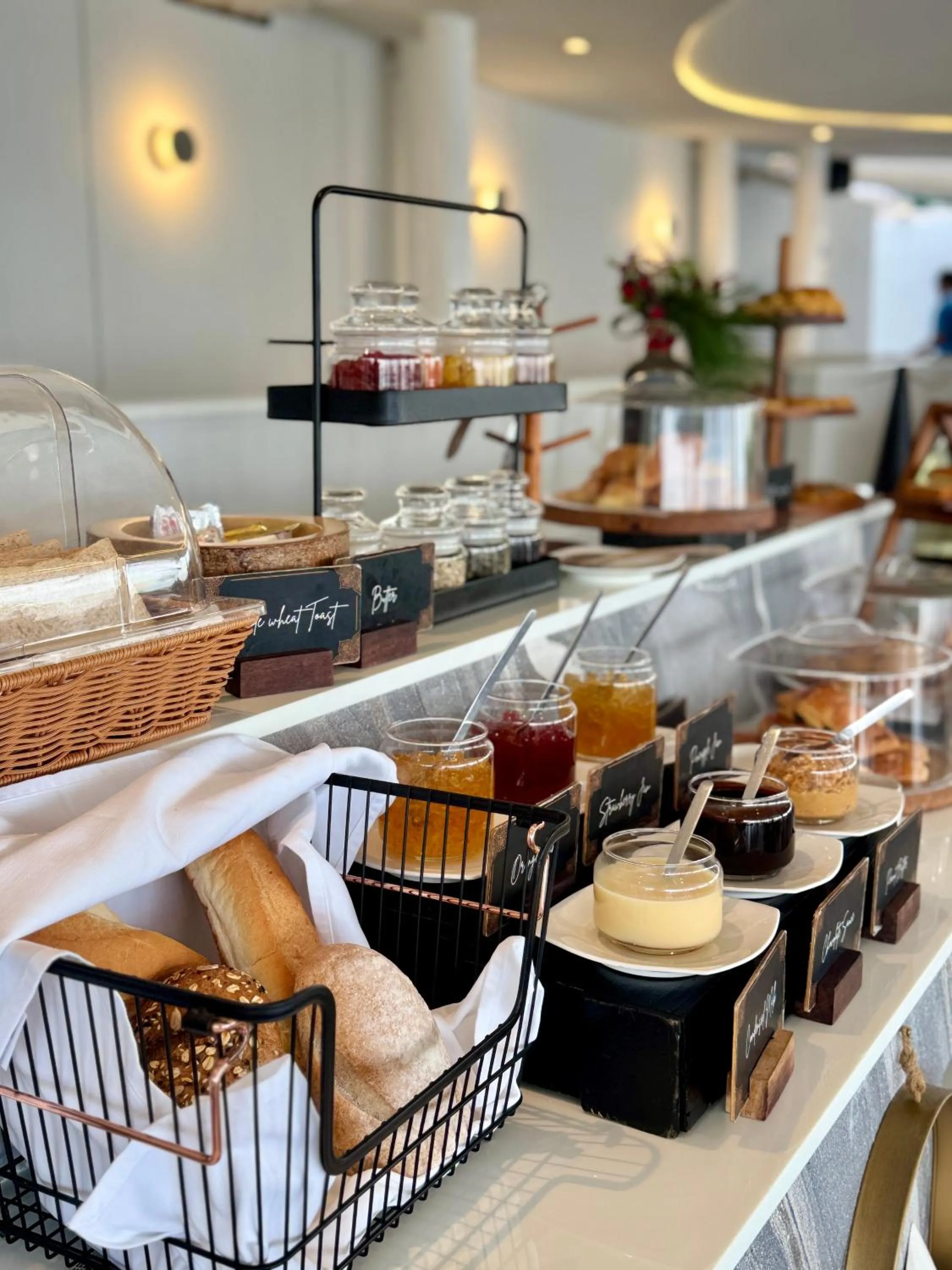 Restaurant/places to eat in The Yana Villas Hua Hin