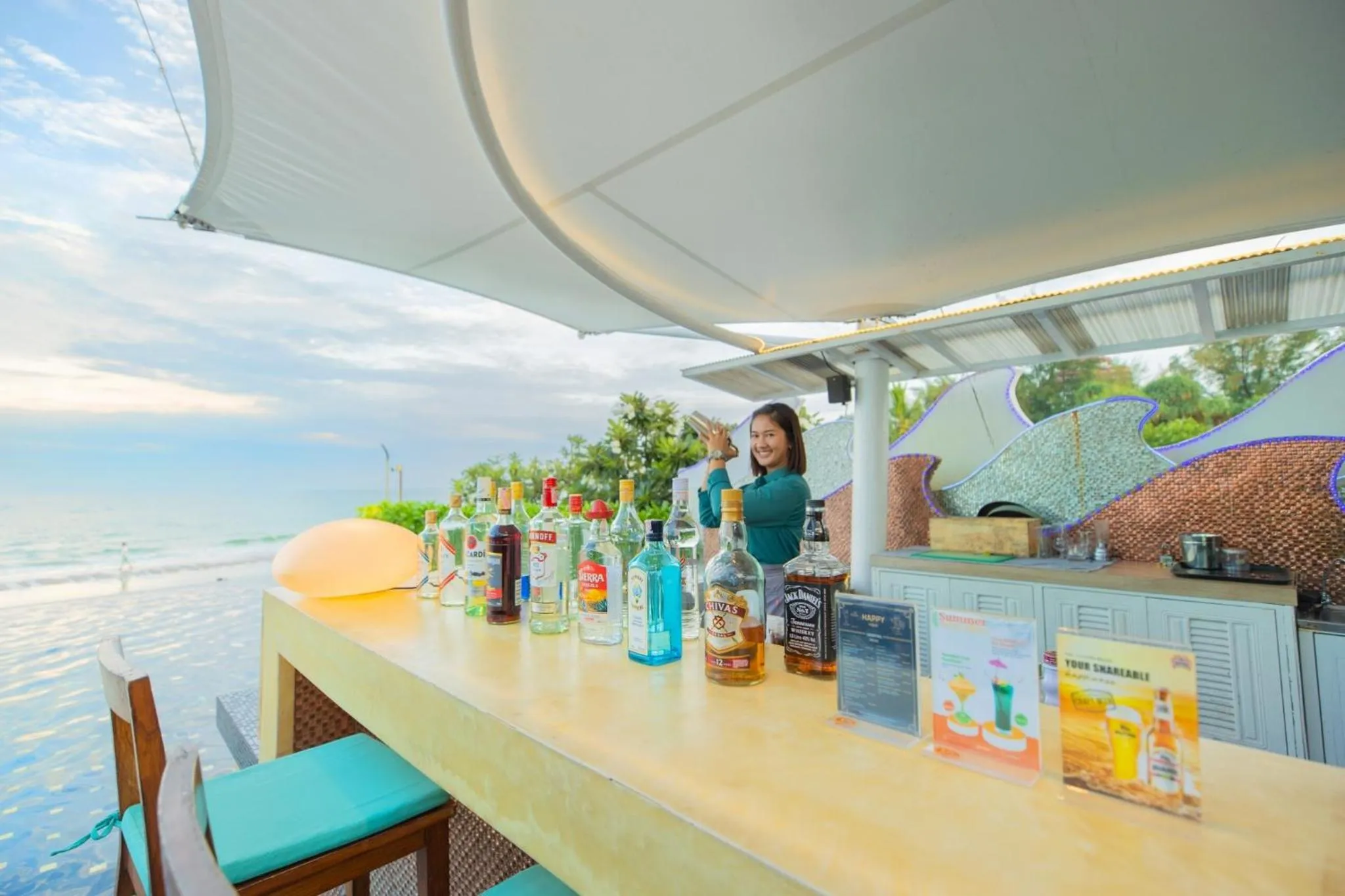 Lounge or bar in The Yana Villas Hua Hin