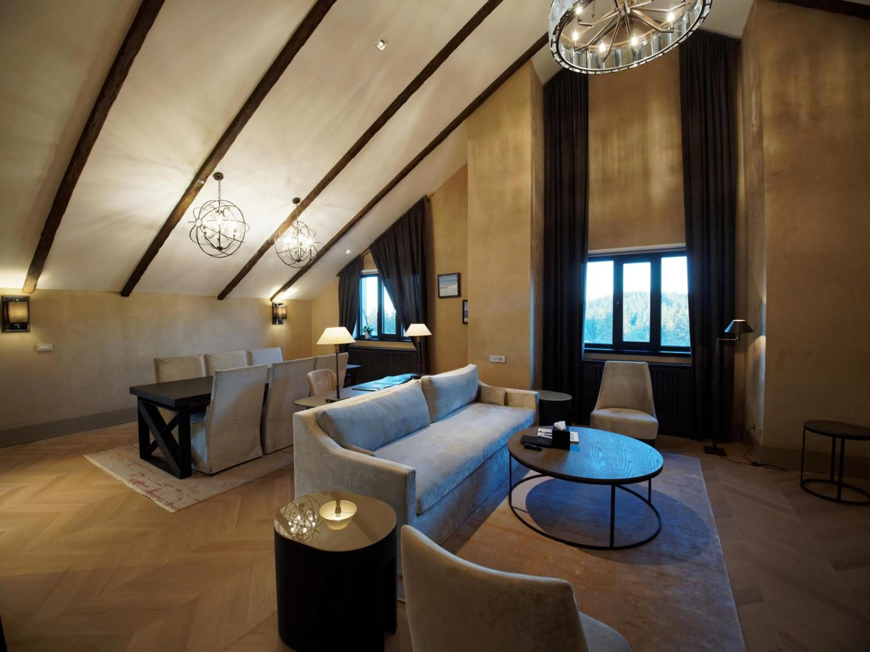 Communal lounge/ TV room, Bed in Ilgaz Mountain Resort Hotel