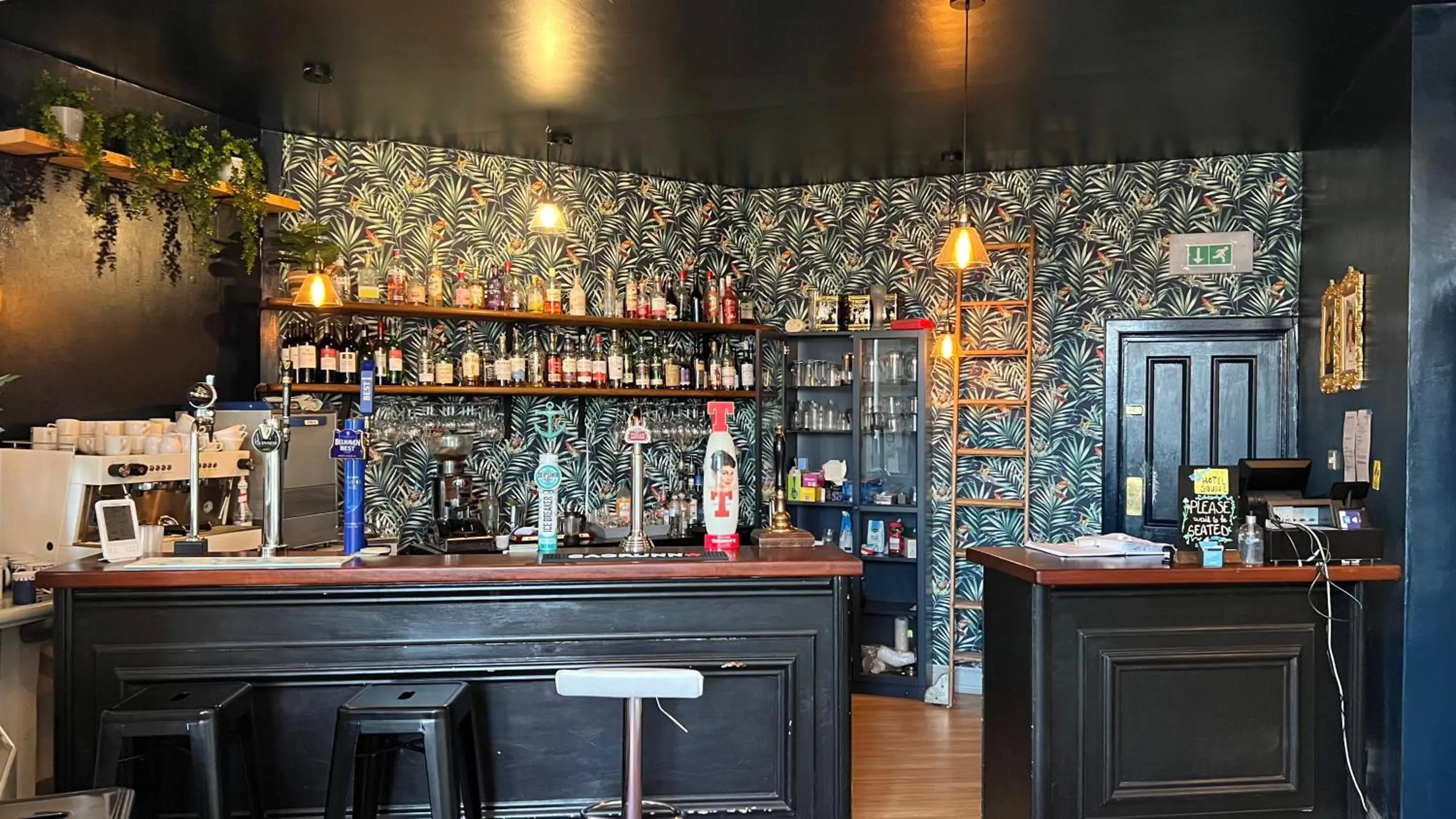 Lounge or bar in Hotel Square