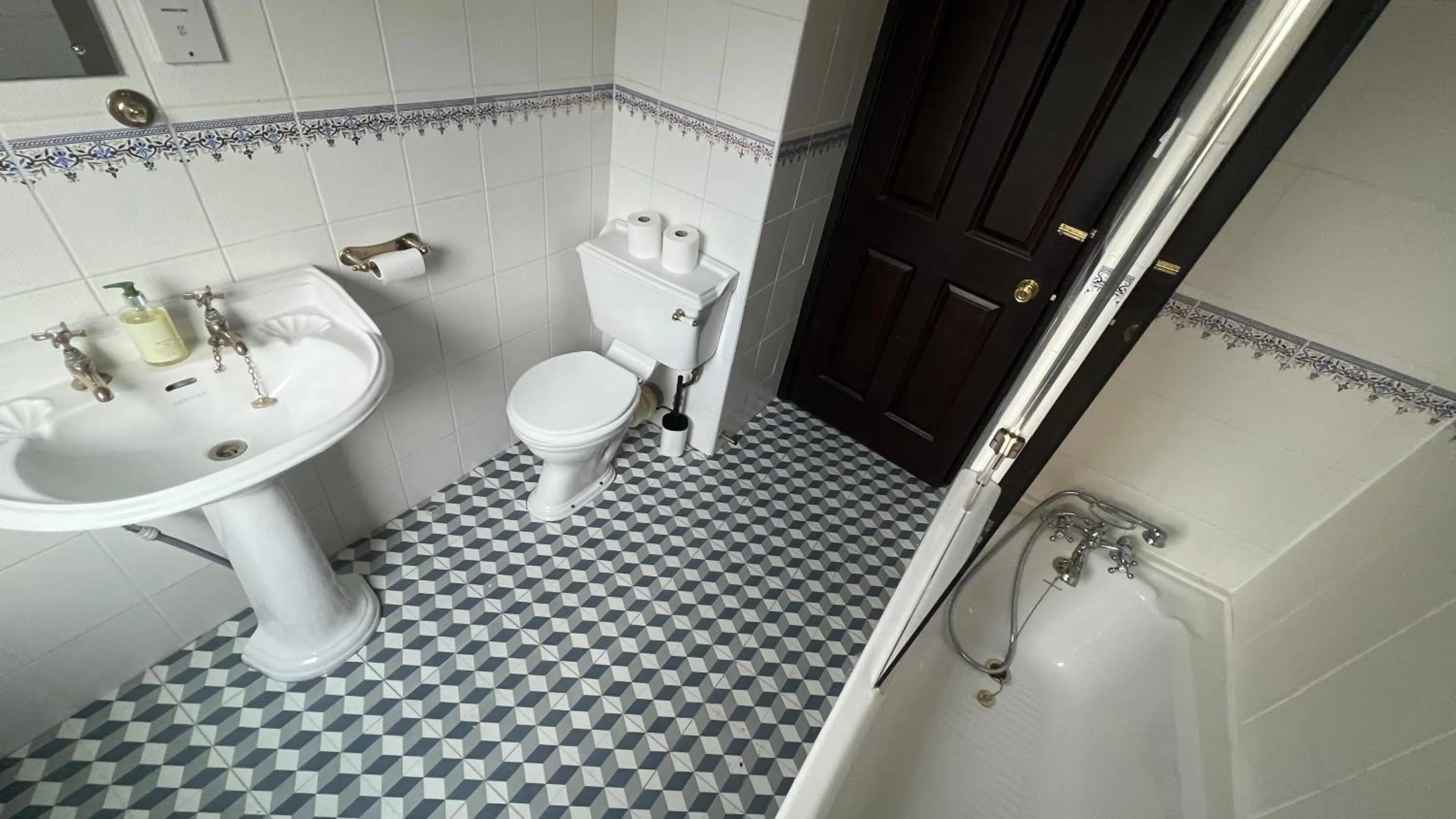 Bathroom in Hotel Square