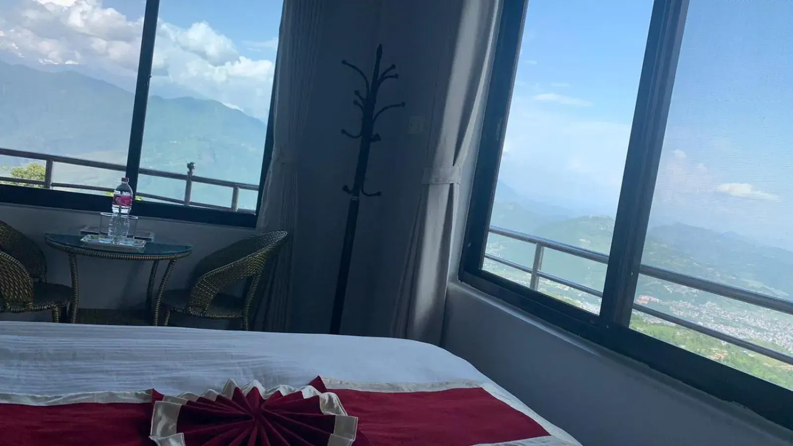 Deluxe Double Room in Hotel Pristine Himalaya Deluxe Double Room in Hotel Pristine Himalaya