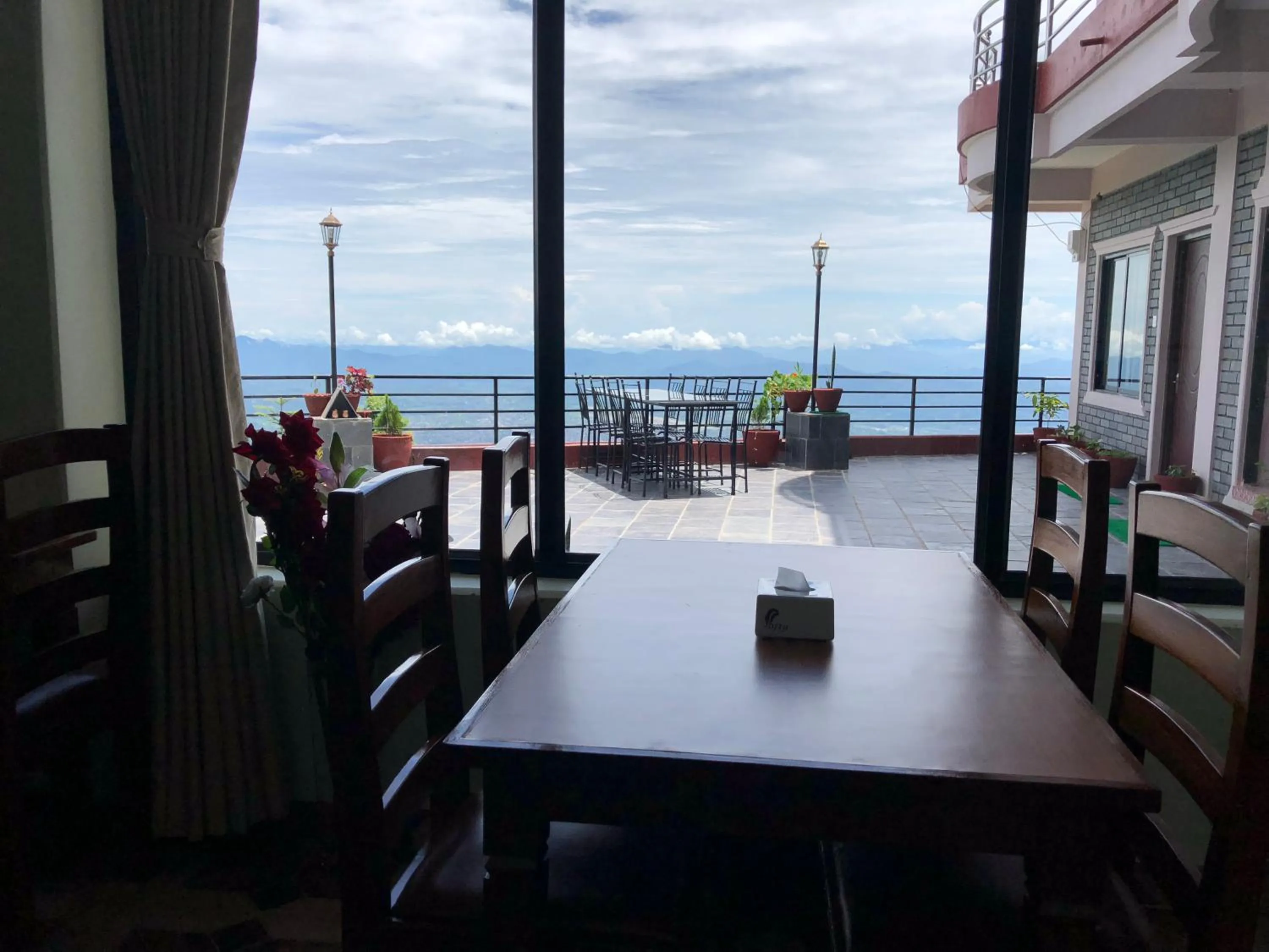 Restaurant/places to eat in Hotel Pristine Himalaya