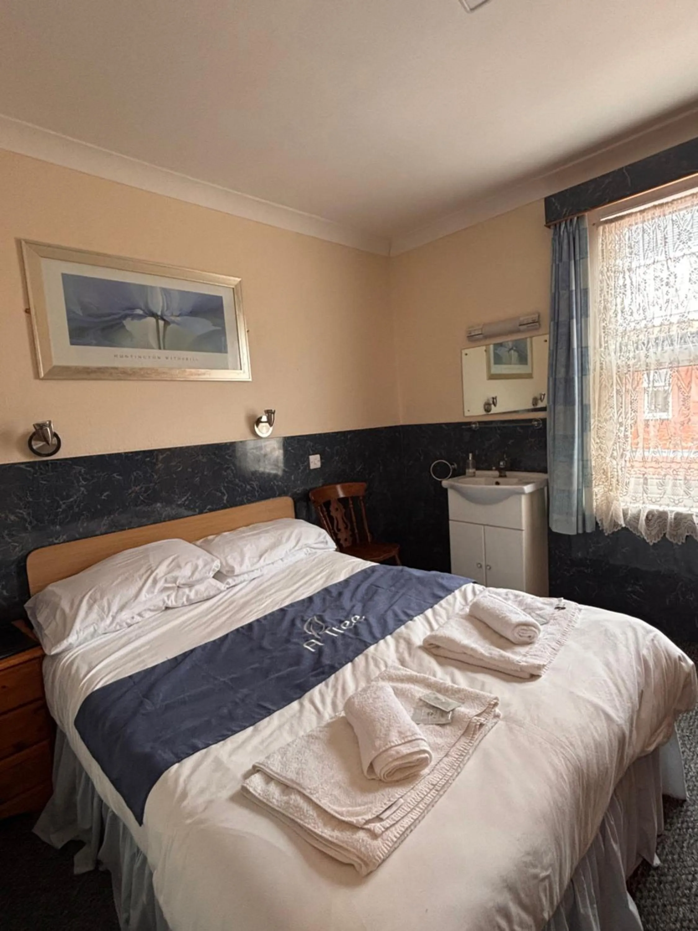 Bed in Argyle Lodge Self Catering Guest House