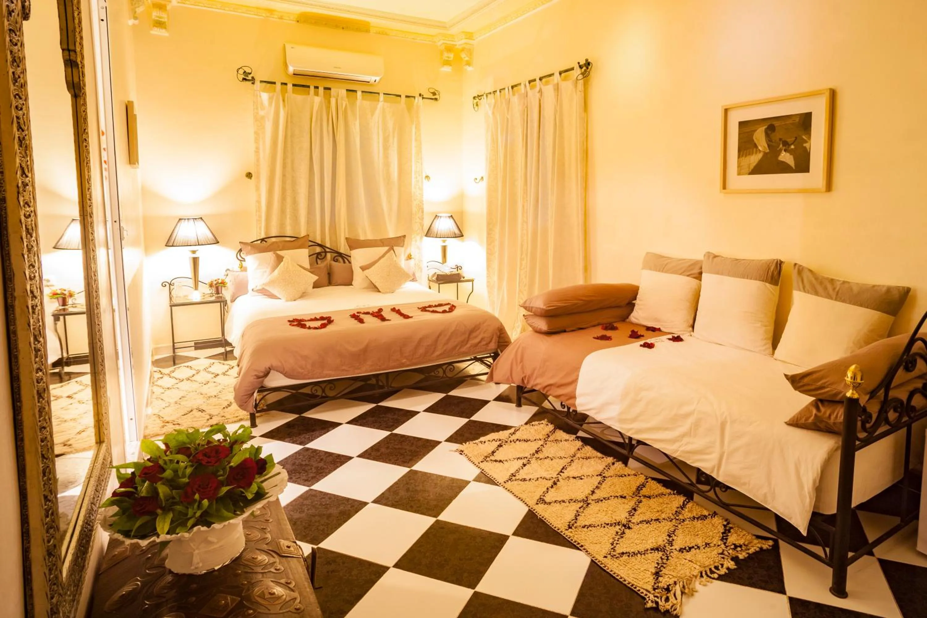 Photo of the whole room, Bed in Riad Dar Sofian