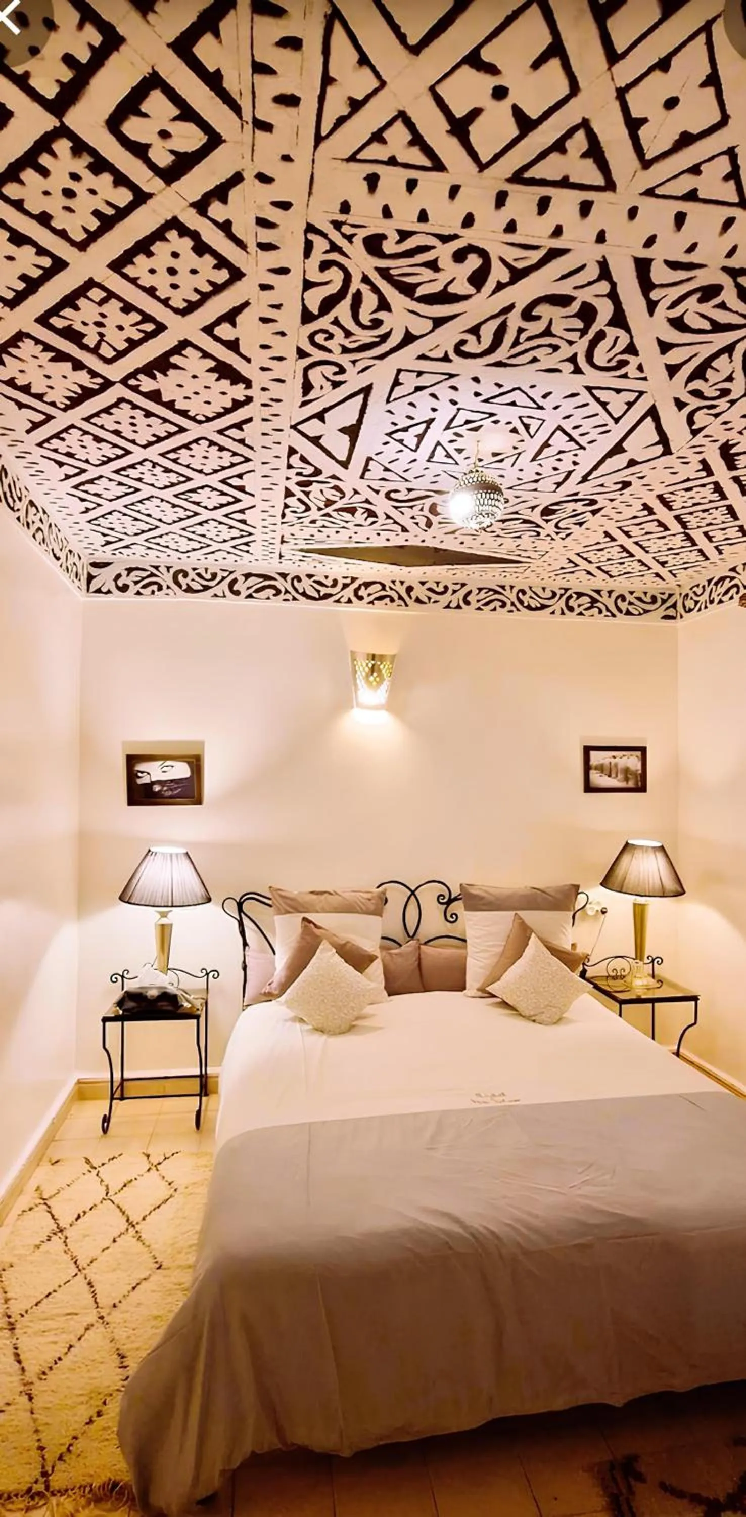 Photo of the whole room, Bed in Riad Dar Sofian
