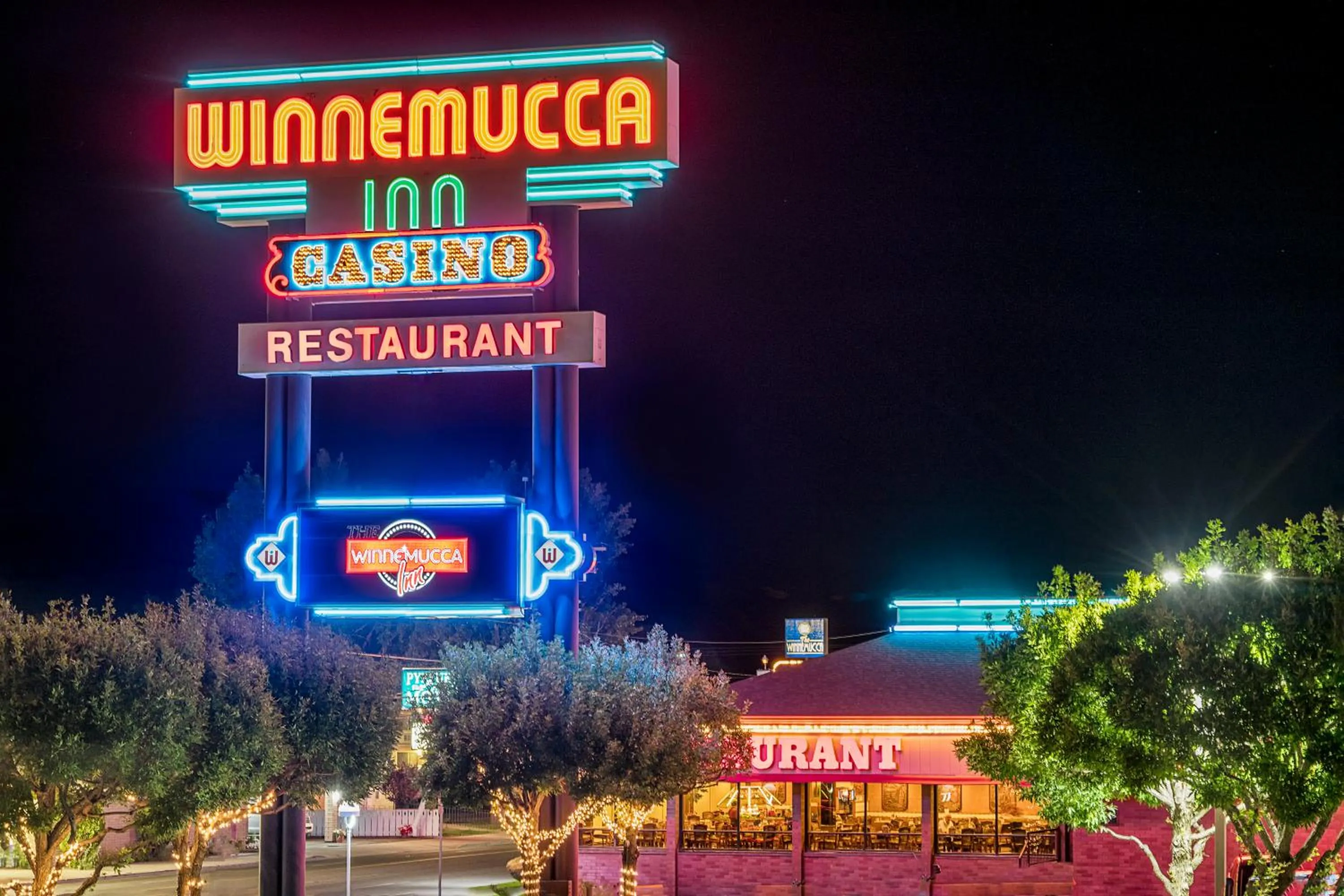 Facade/entrance in Winnemucca Inn & Casino