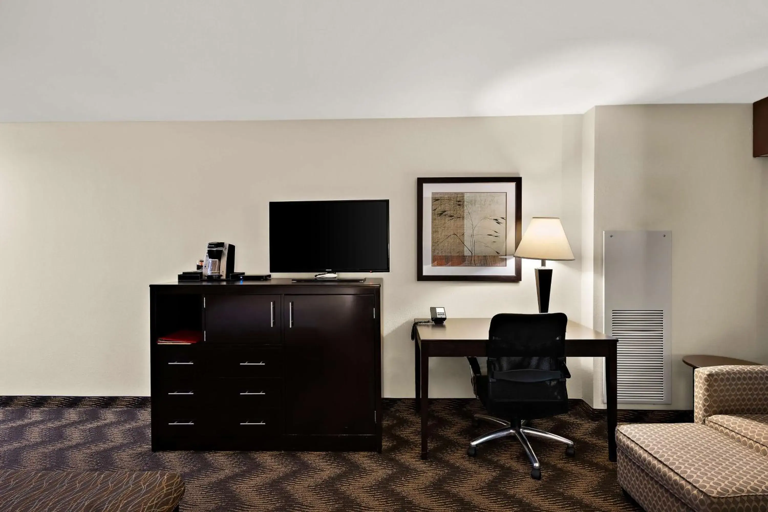 Bedroom in Best Western Plus Gold Country Inn Bedroom in Best Western Plus Gold Country Inn