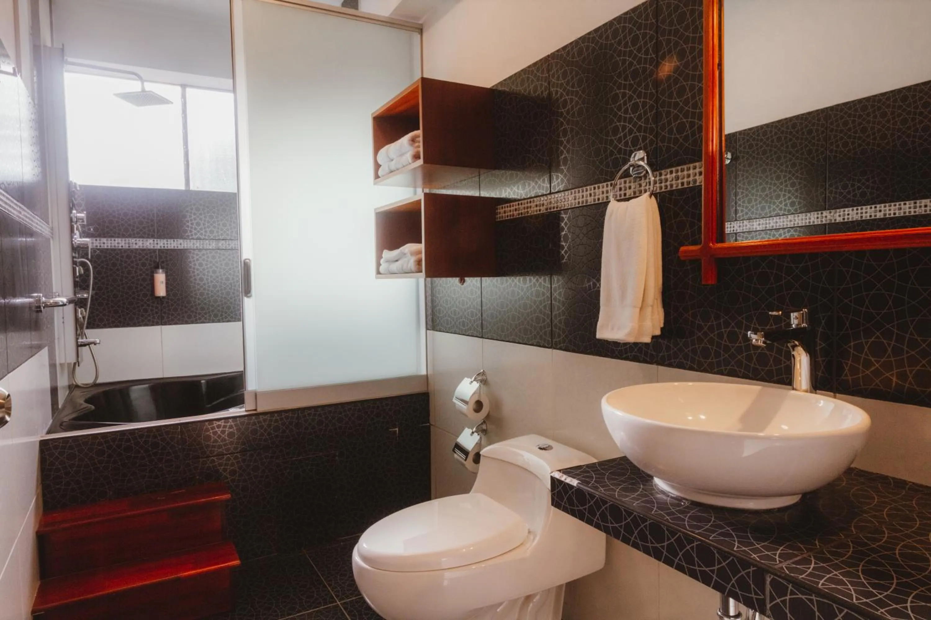 Shower in Hacienda del Valle Sagrado